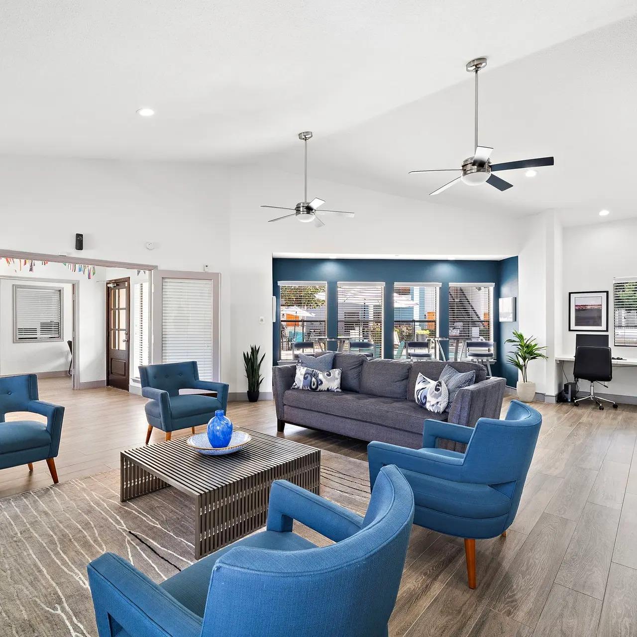 7250 W Greens Rd # 911, Houston, TX 77064