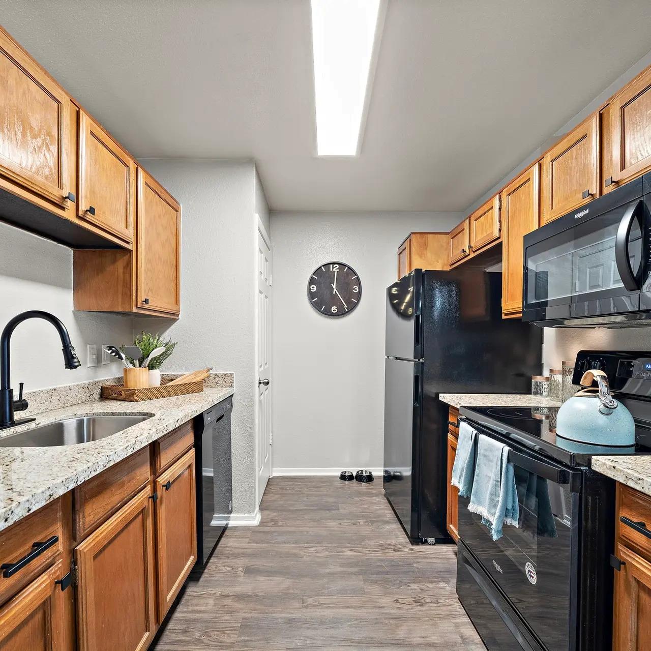 7250 W Greens Rd # 911, Houston, TX 77064