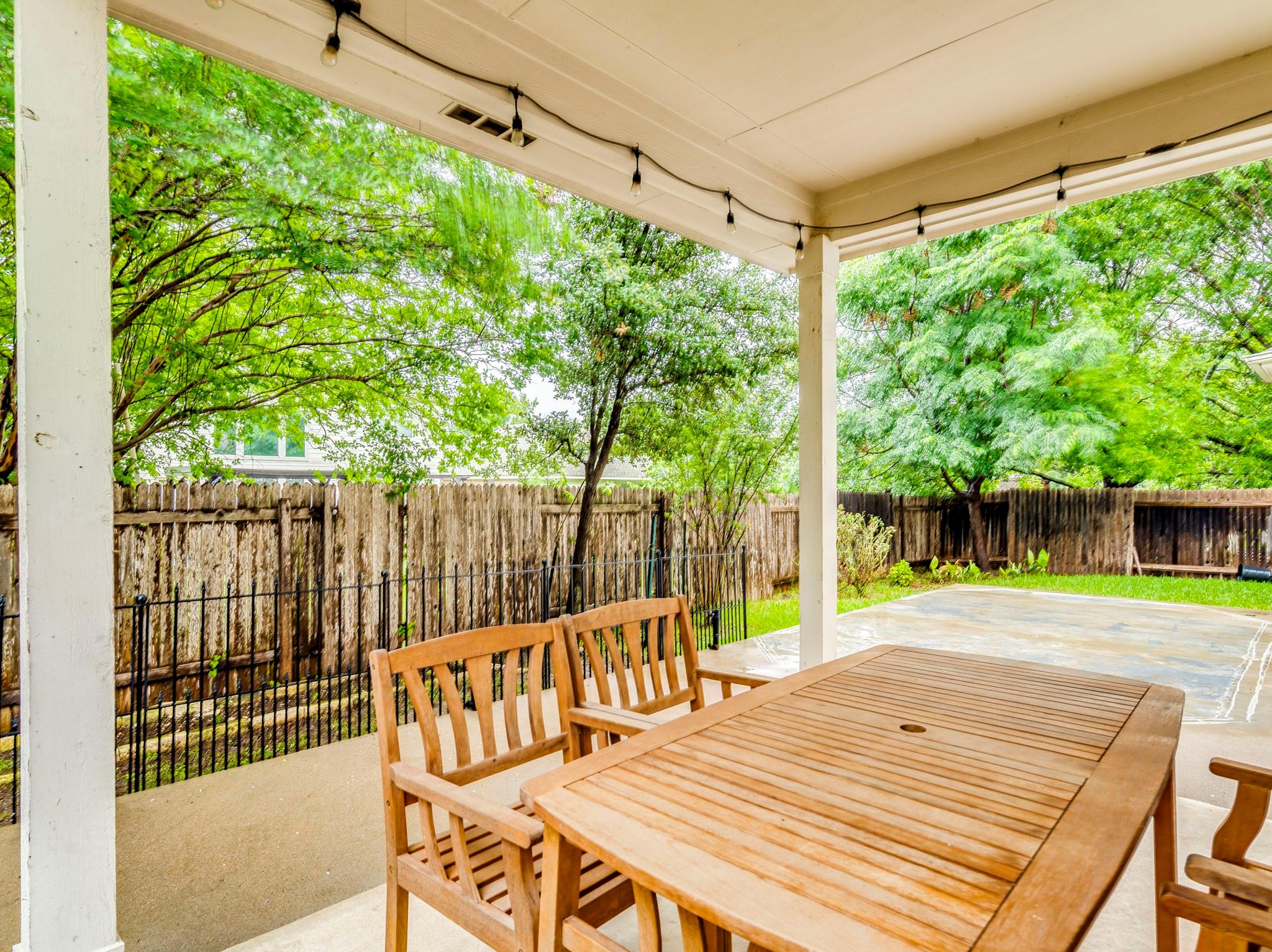734 Crane Canyon Pl, Round Rock, TX 78665