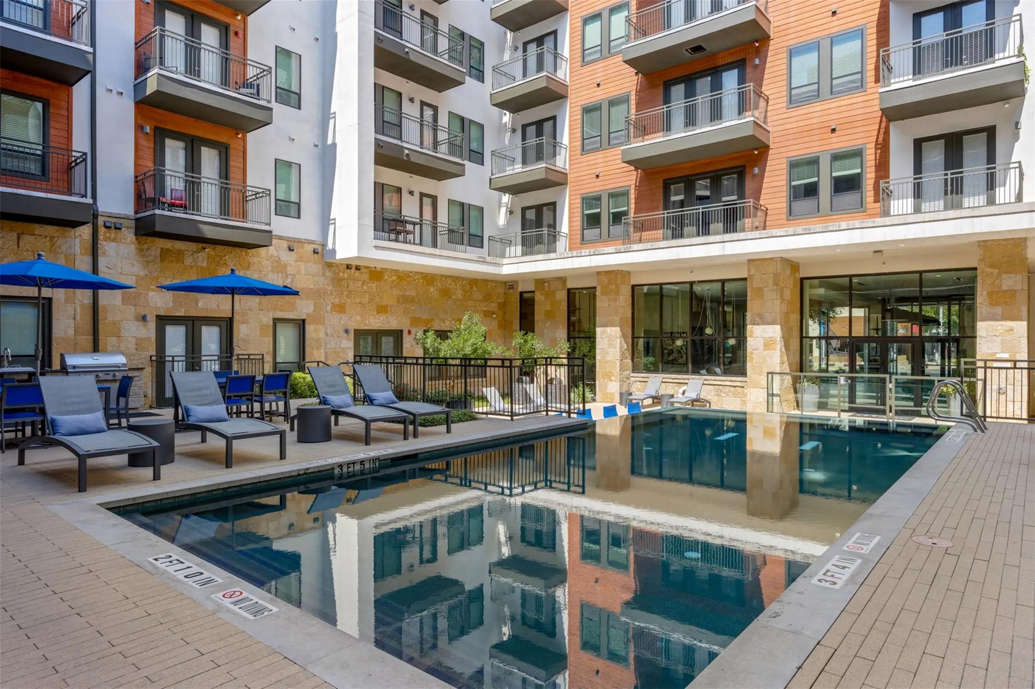 3201 Esperanza Xing # 317, Austin, TX 78758