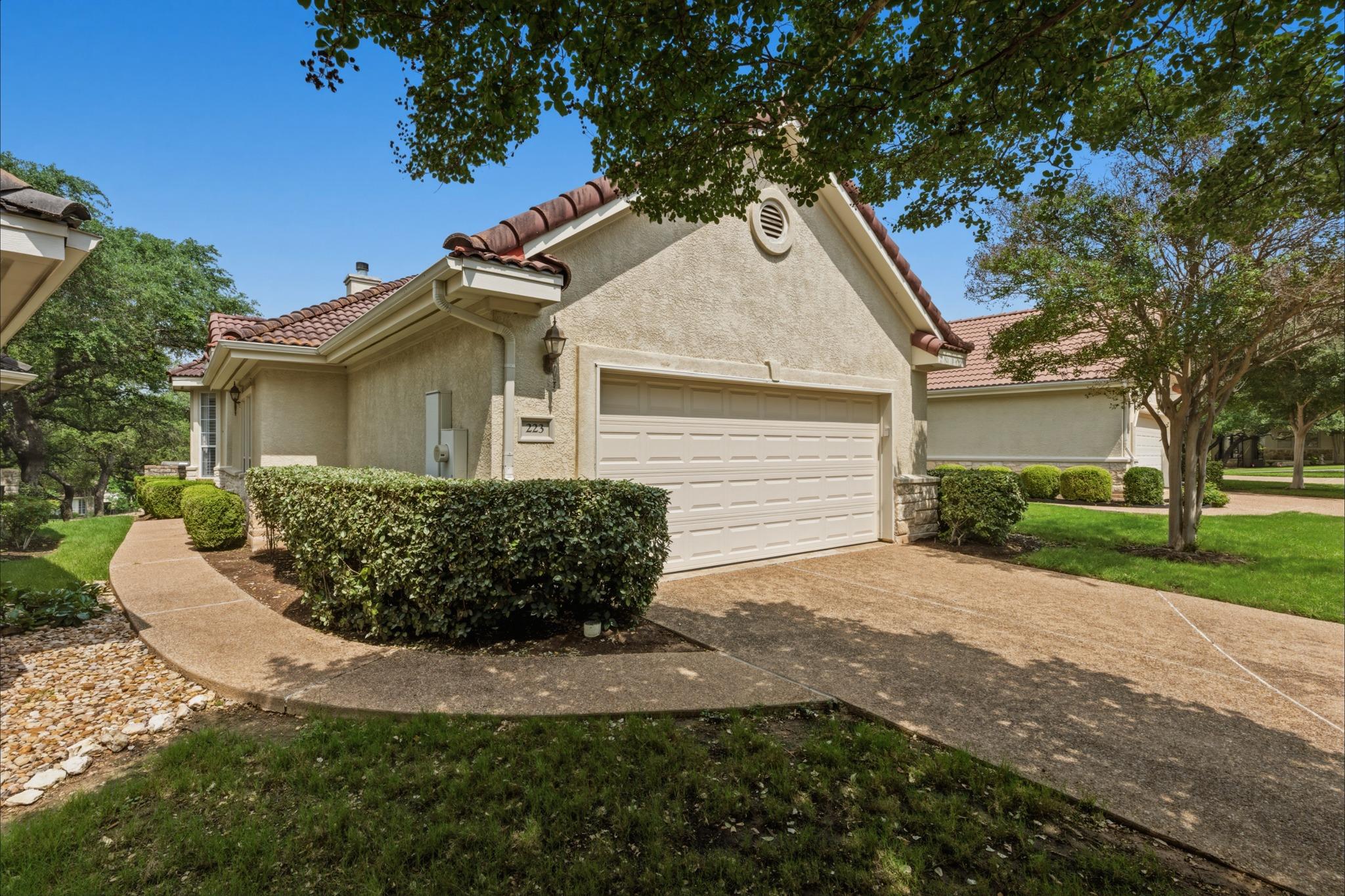 223 The Hills Dr # 3, Austin, TX 78738