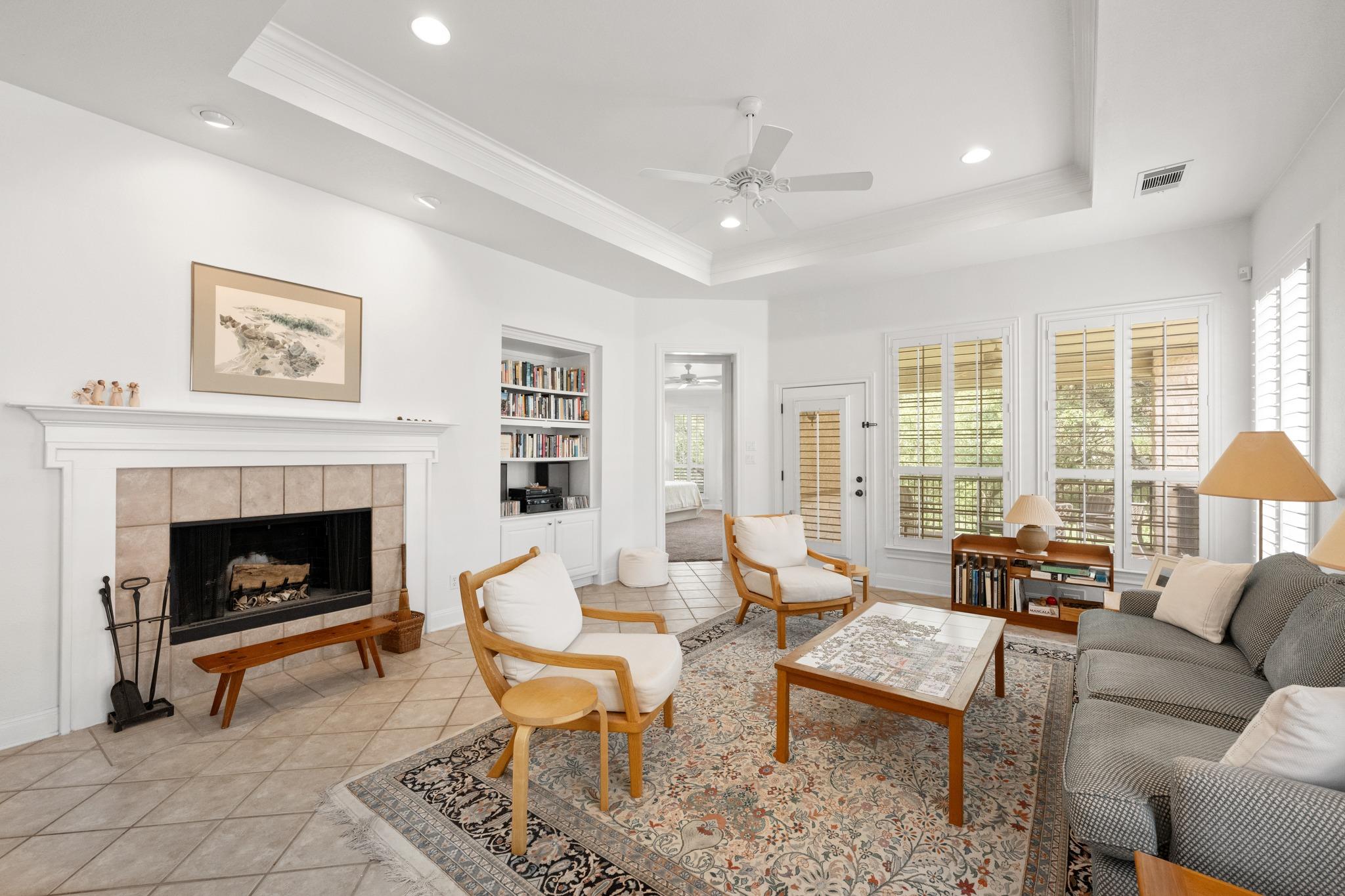 223 The Hills Dr # 3, Austin, TX 78738