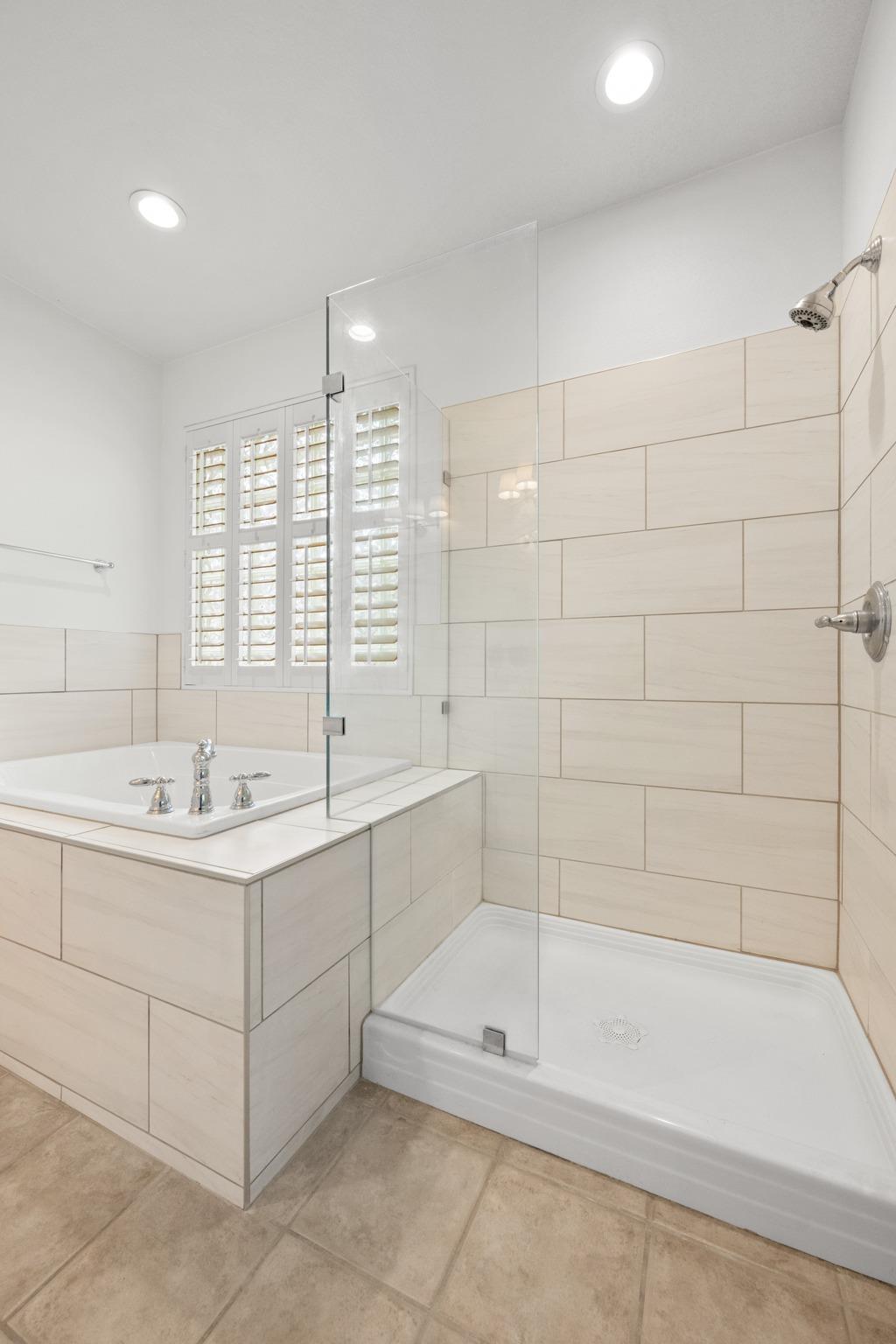 223 The Hills Dr # 3, Austin, TX 78738