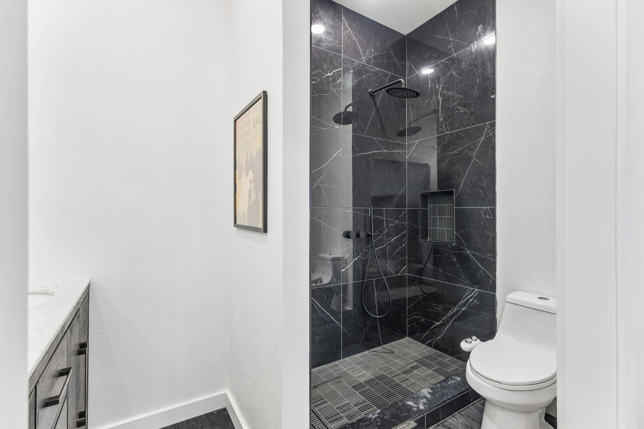1404 Norwalk Ln # 204, Austin, TX 78703