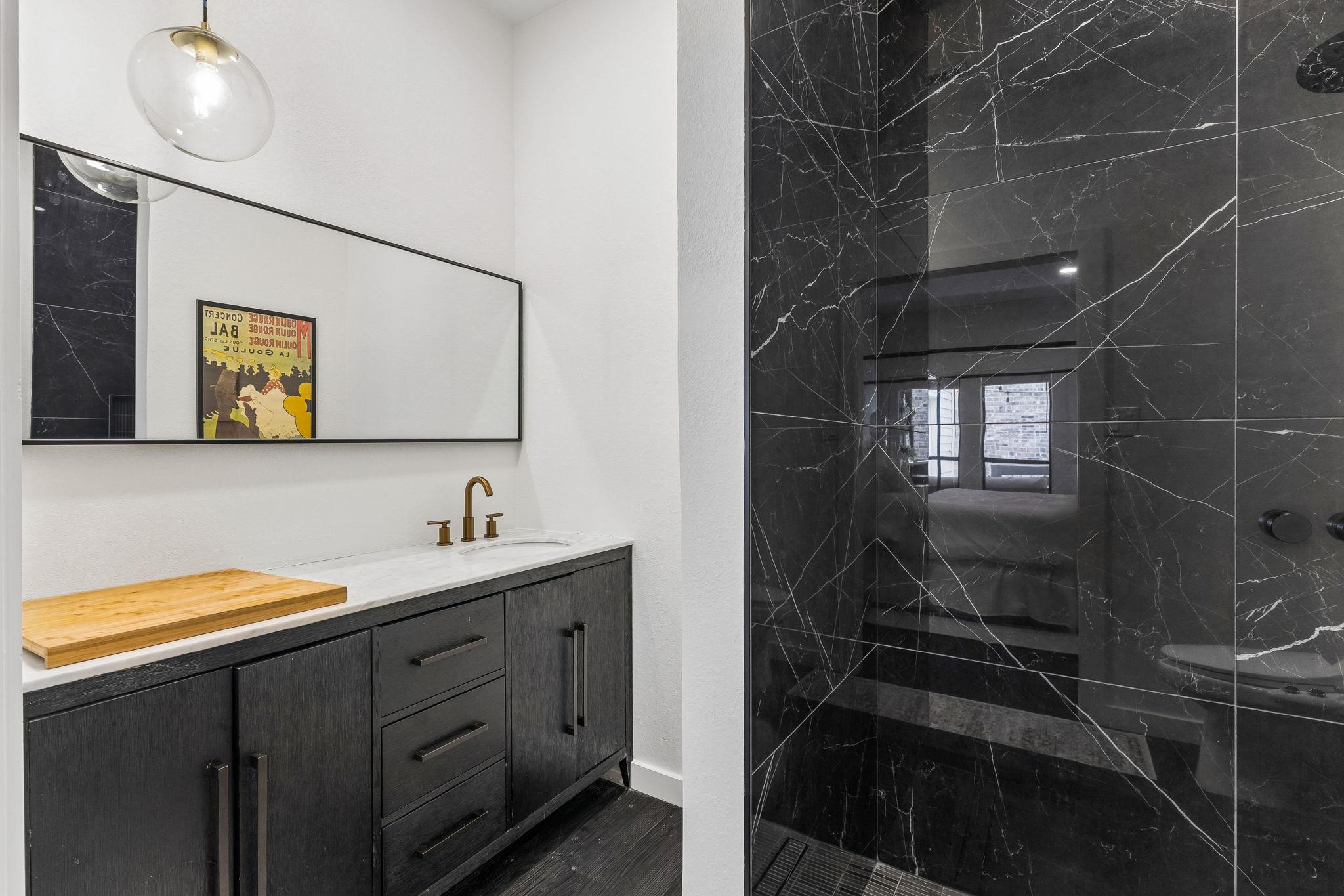 1404 Norwalk Ln # 204, Austin, TX 78703