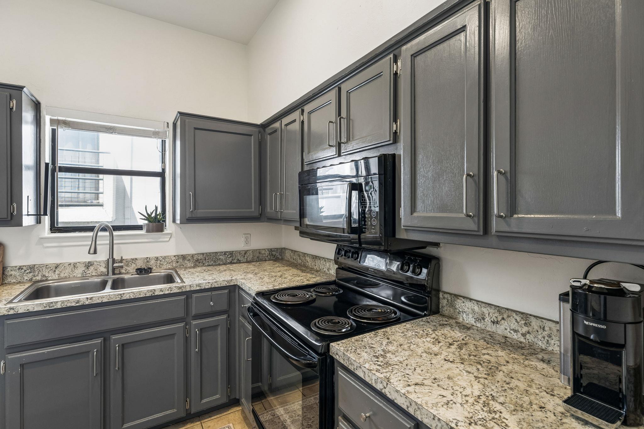 1404 Norwalk Ln # 204, Austin, TX 78703