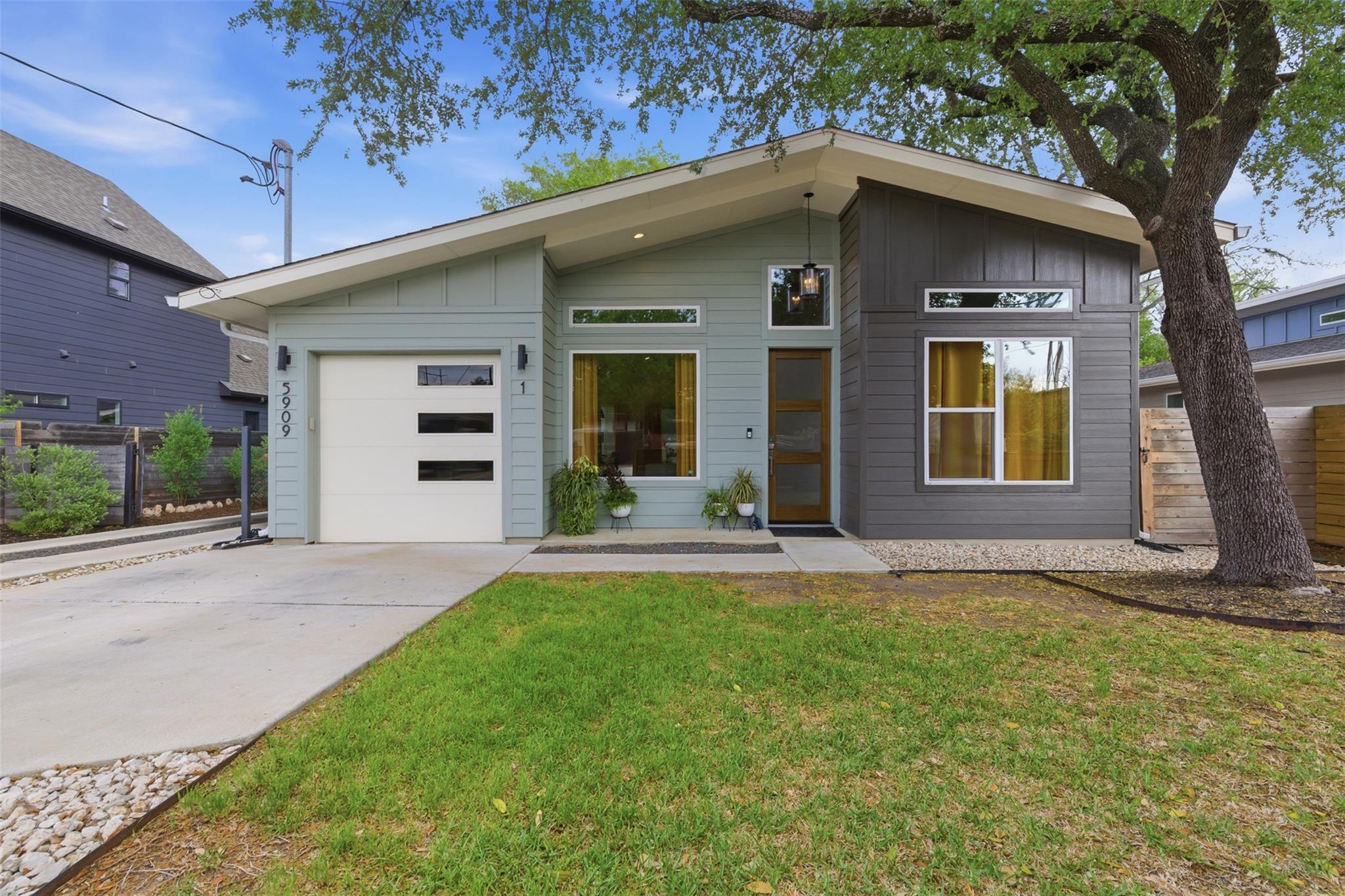 5909 Nancy Dr # 1, Austin, TX 78745