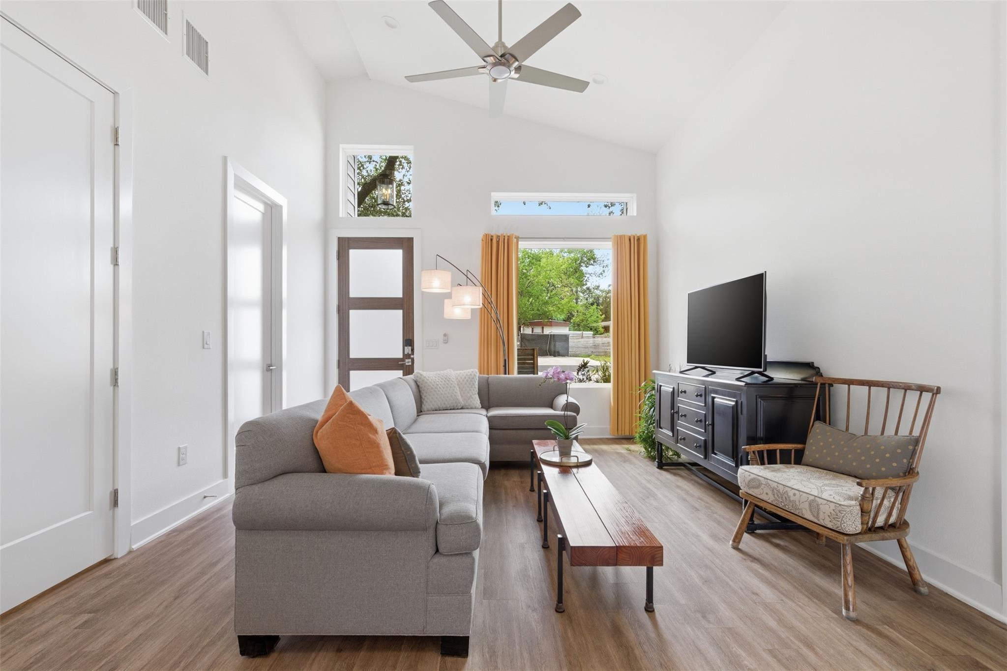 5909 Nancy Dr # 1, Austin, TX 78745