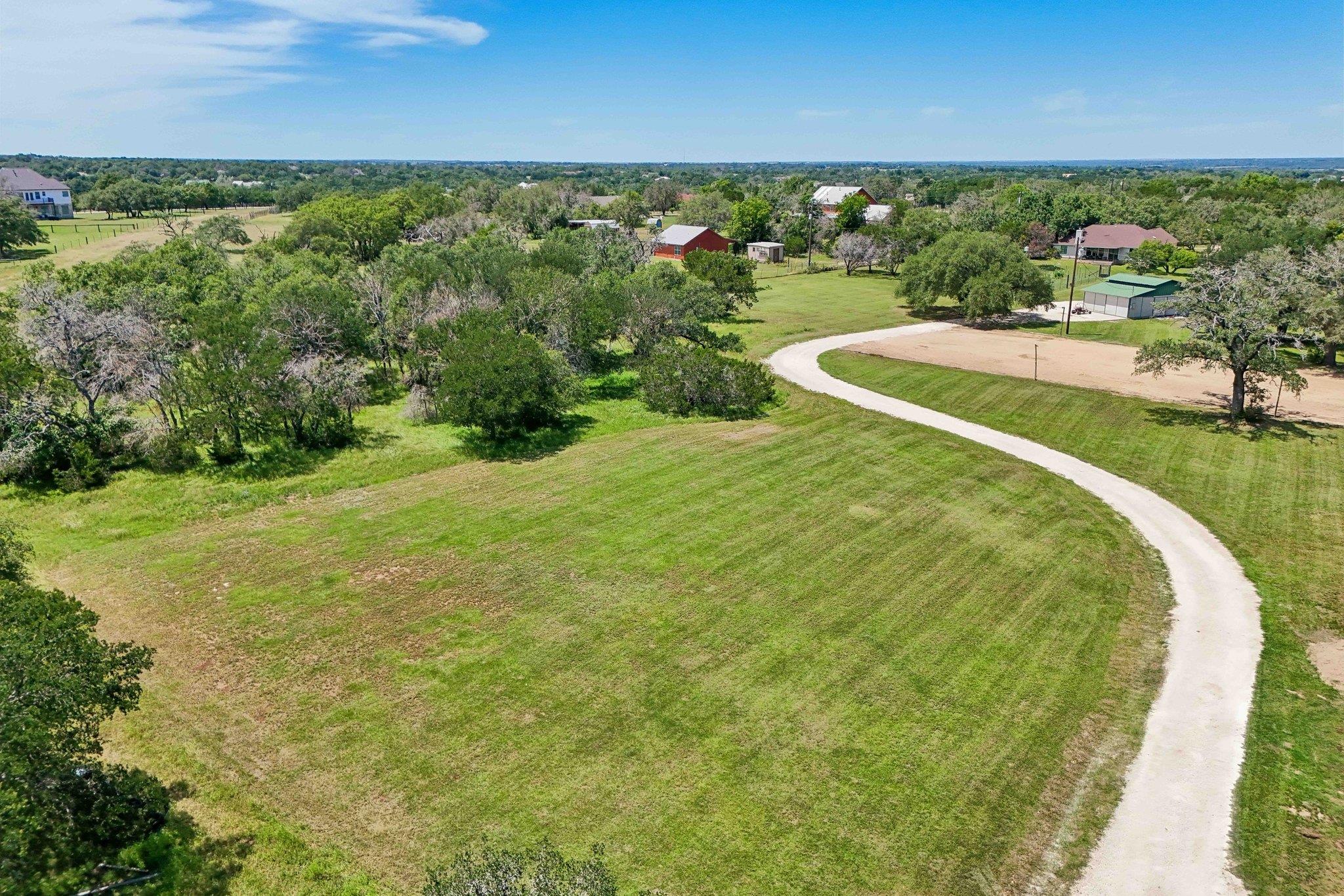 136 Thoroughbred Trce, Liberty Hill, TX 78642