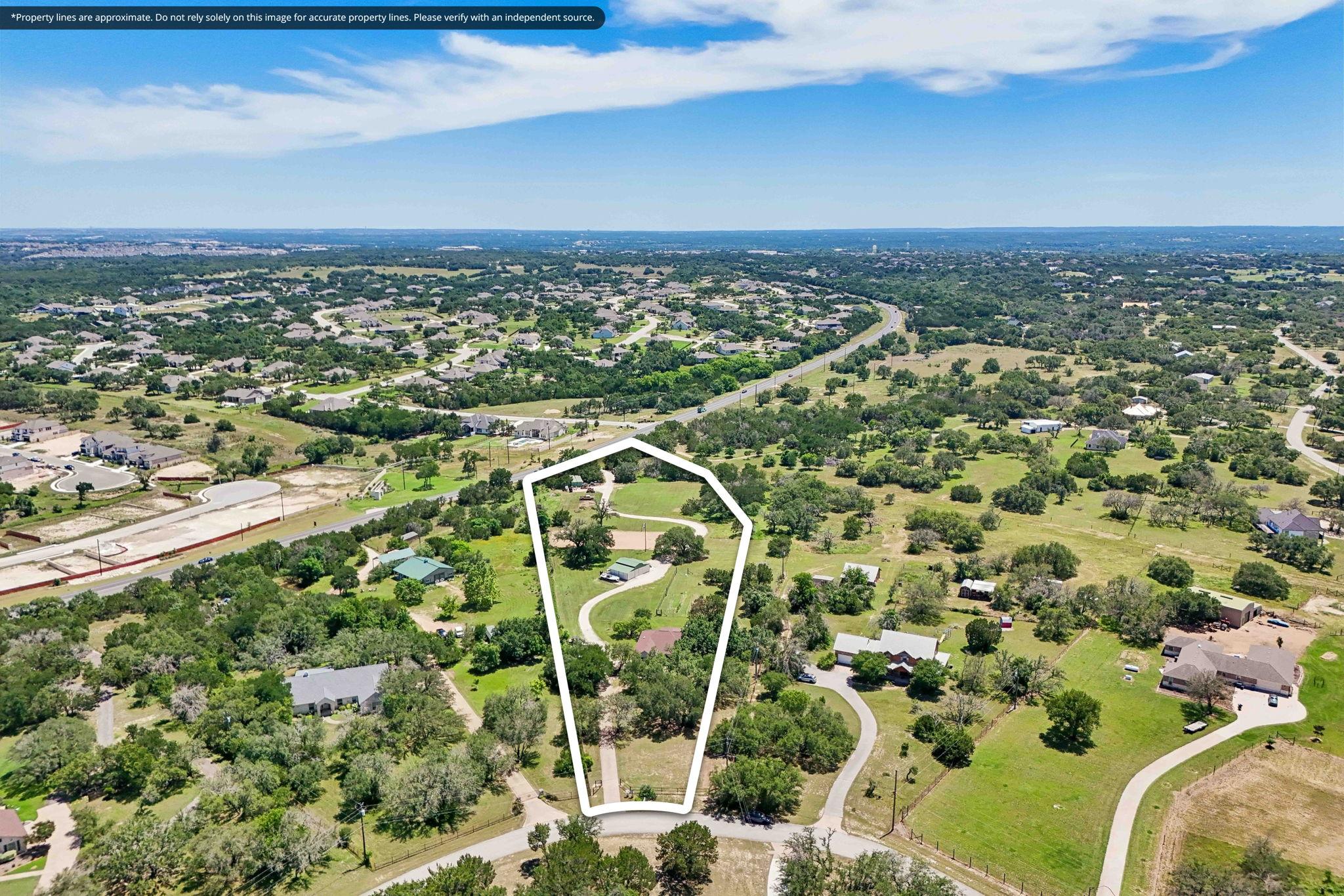 136 Thoroughbred Trce, Liberty Hill, TX 78642