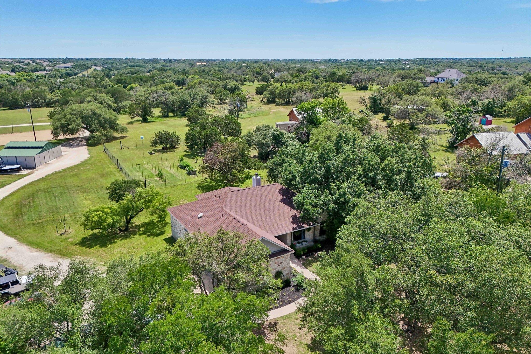 136 Thoroughbred Trce, Liberty Hill, TX 78642