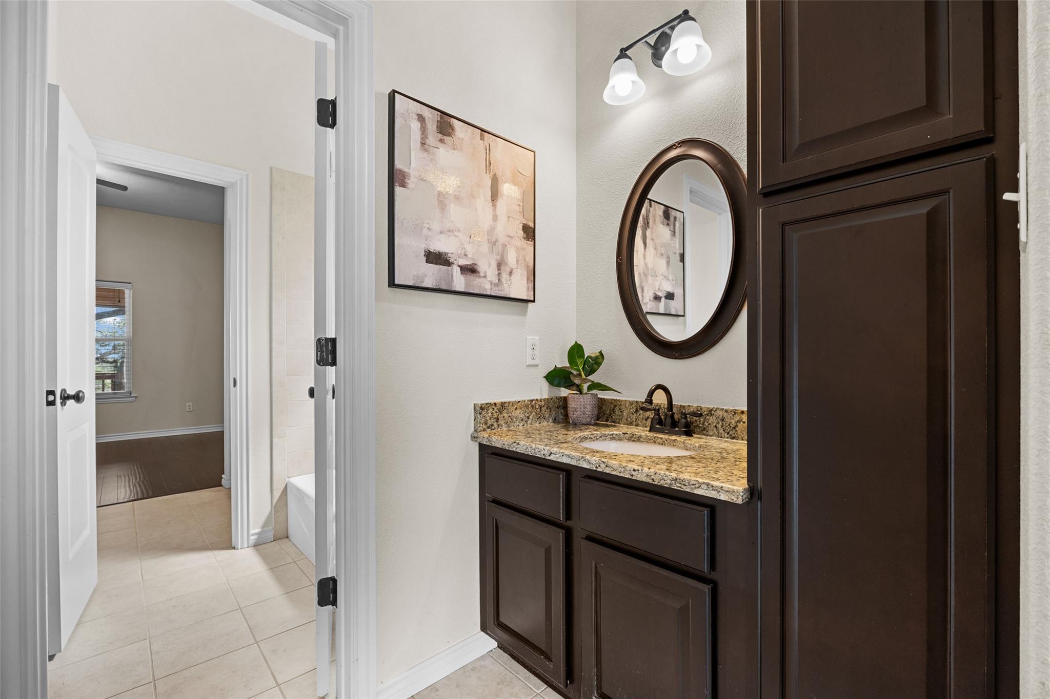 10409 Little Creek Cir, Dripping Springs, TX 78620