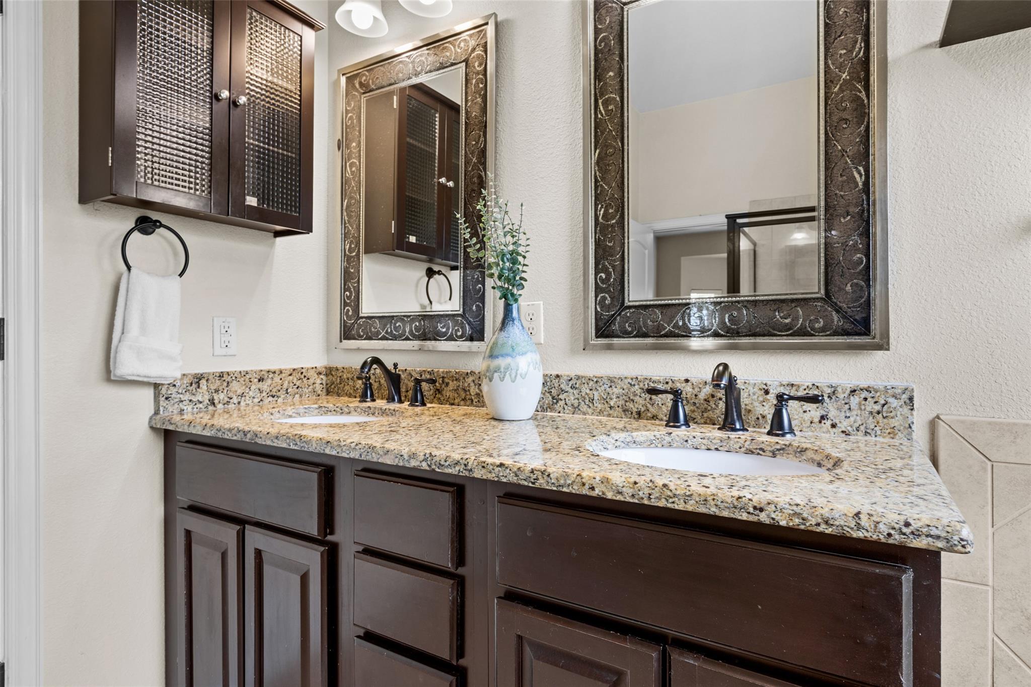 10409 Little Creek Cir, Dripping Springs, TX 78620
