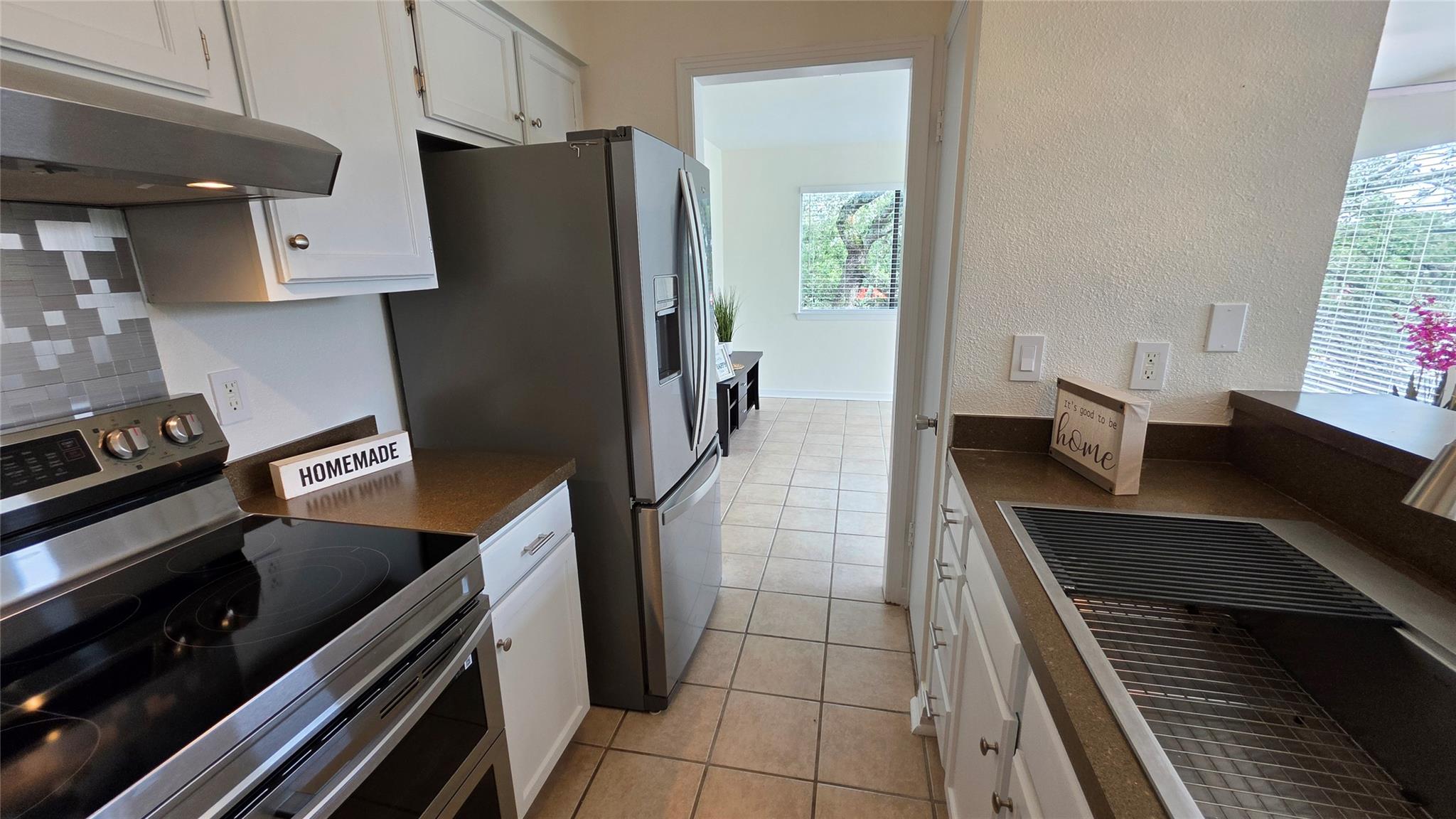 6810 Deatonhill Dr # 211, Austin, TX 78745