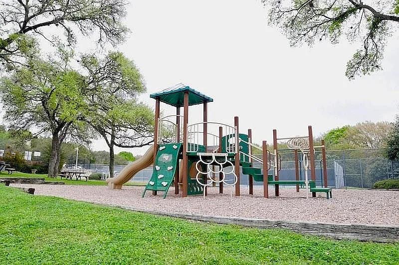 6616 Mesa Hollow Dr, Austin, TX 78750