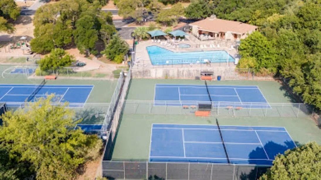 6616 Mesa Hollow Dr, Austin, TX 78750