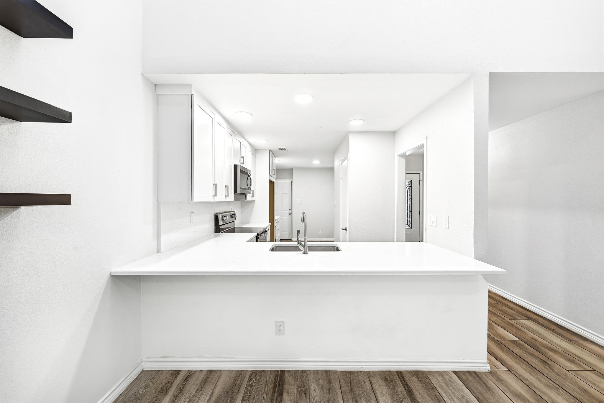 8218 Summer Place Dr, Austin, TX 78759