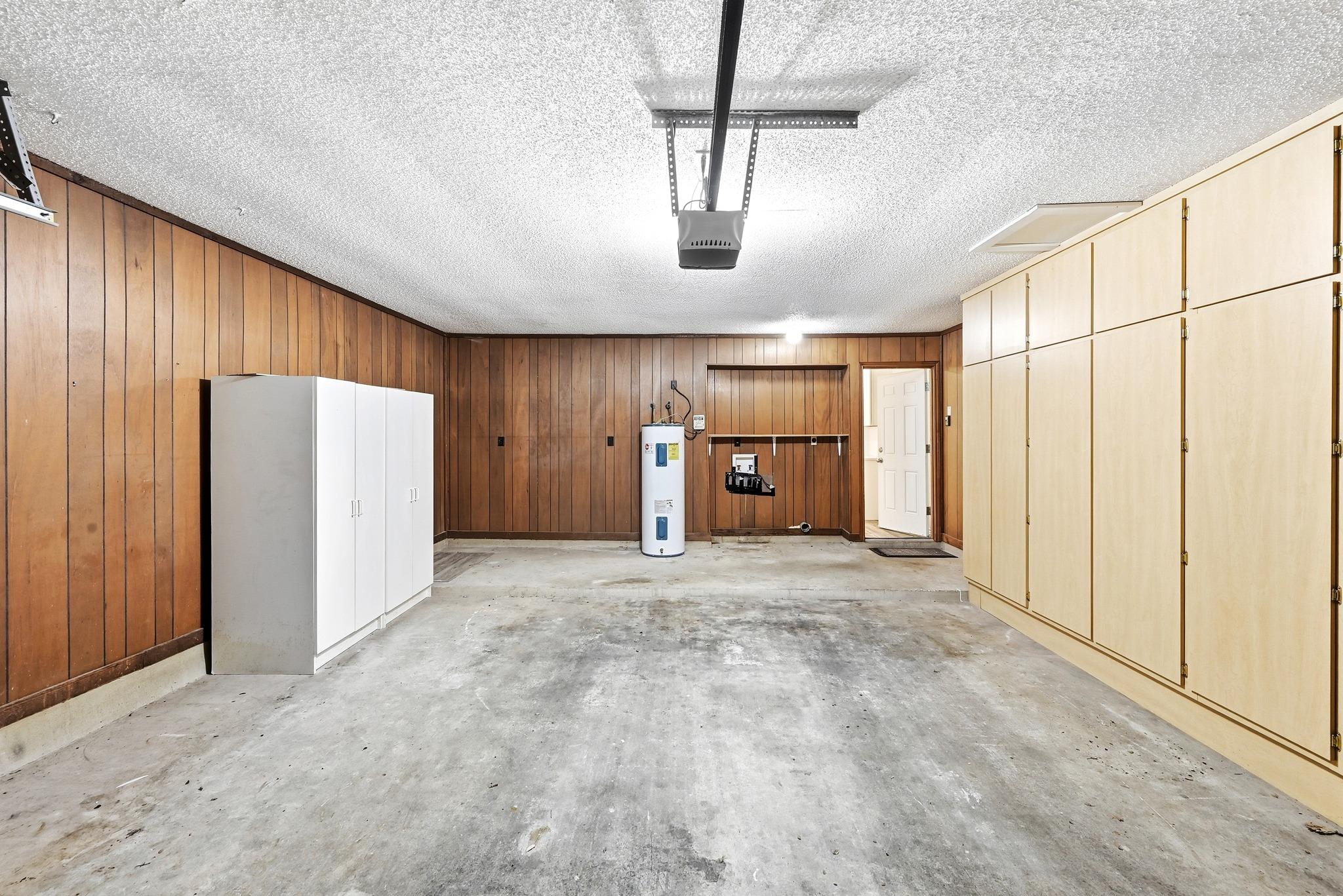 8218 Summer Place Dr, Austin, TX 78759