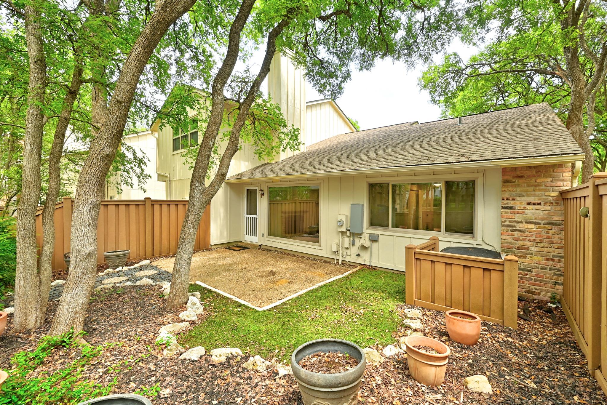 8218 Summer Place Dr, Austin, TX 78759