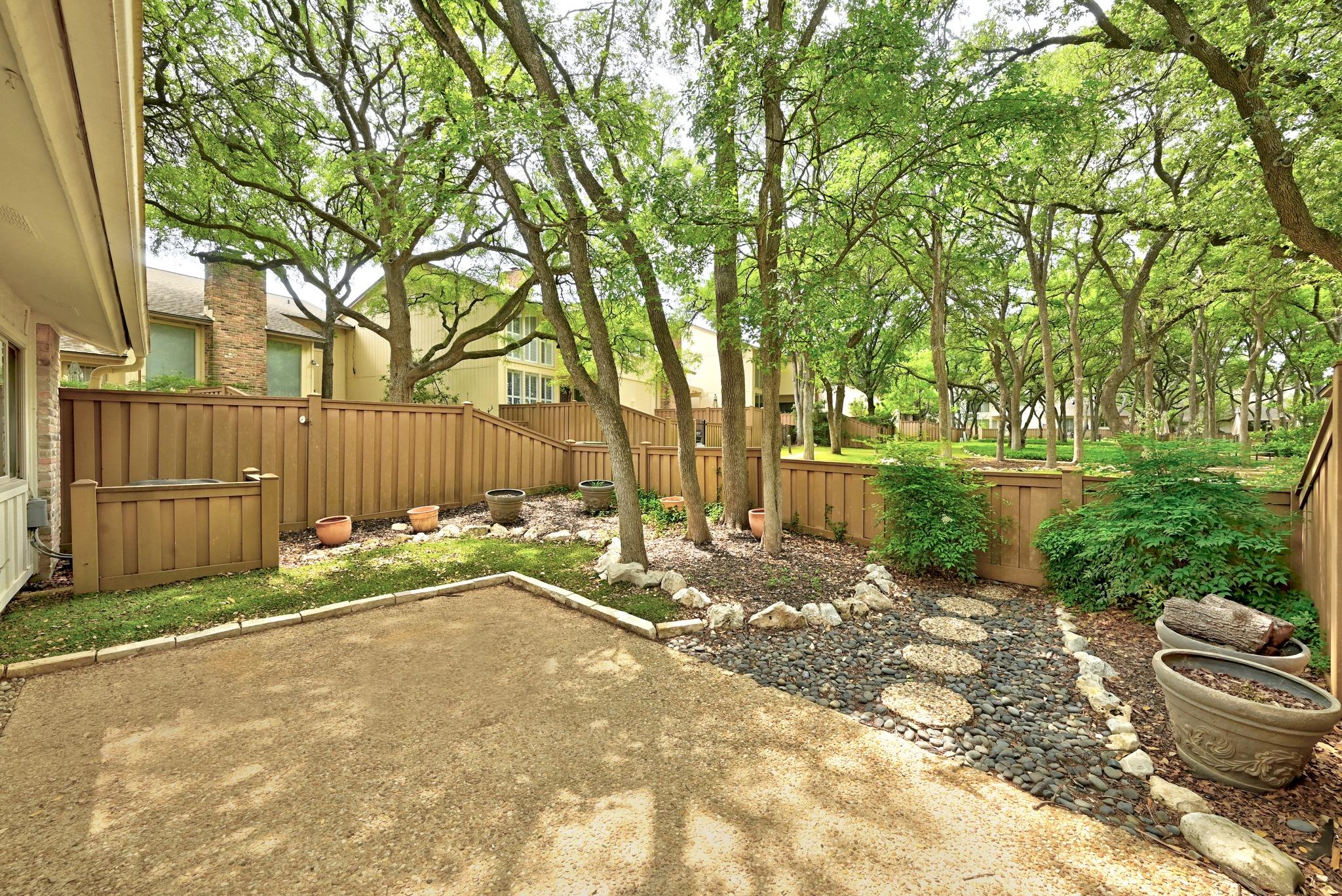 8218 Summer Place Dr, Austin, TX 78759