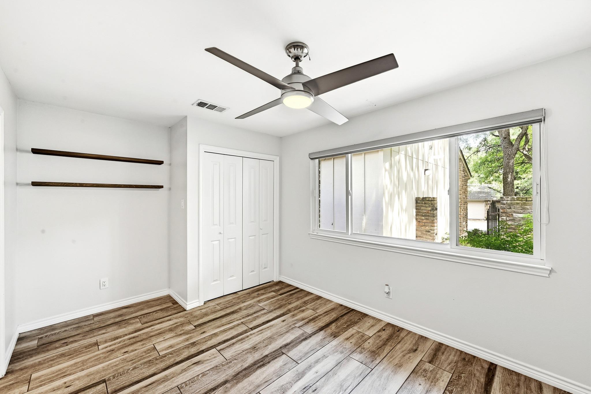 8218 Summer Place Dr, Austin, TX 78759