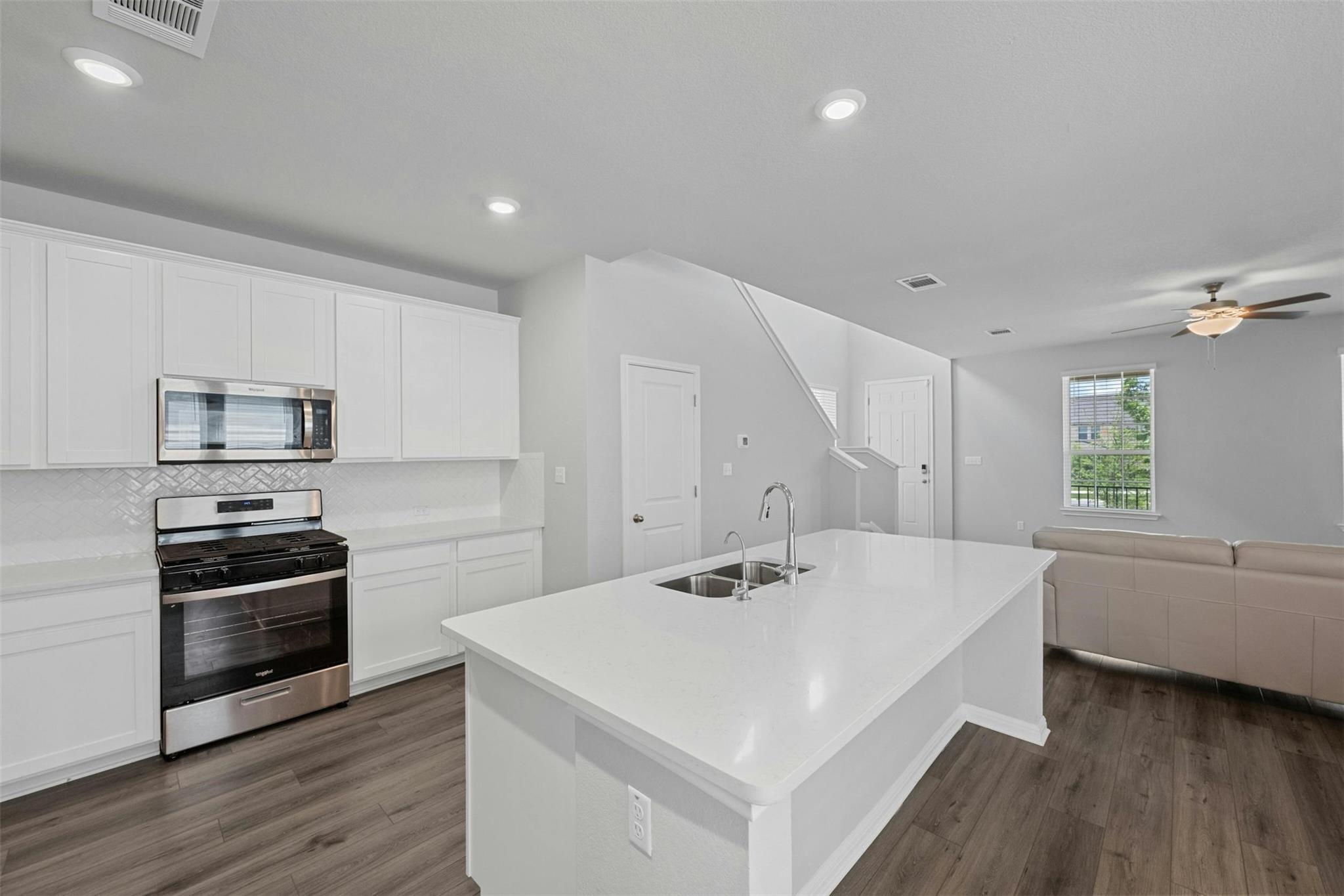 964 Lone Peak Way, Dripping Springs, TX 78620