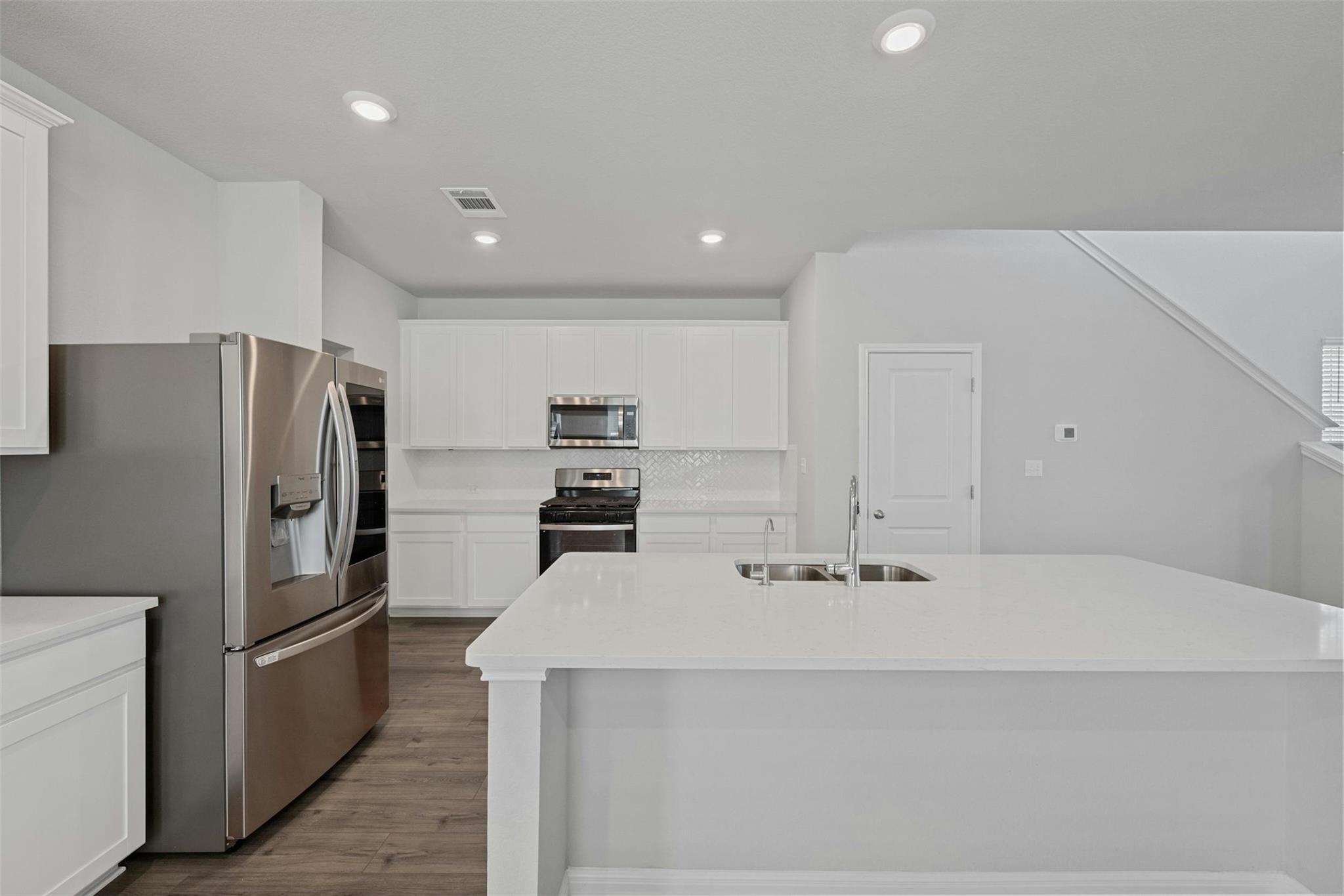 964 Lone Peak Way, Dripping Springs, TX 78620