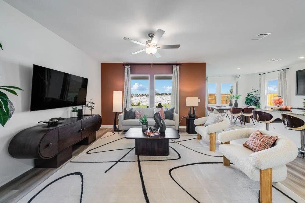 613 Unakite Trl, Liberty Hill, TX 78642