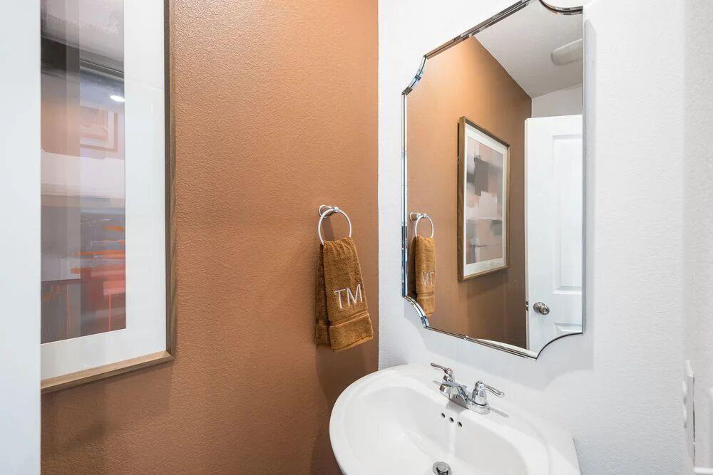 613 Unakite Trl, Liberty Hill, TX 78642