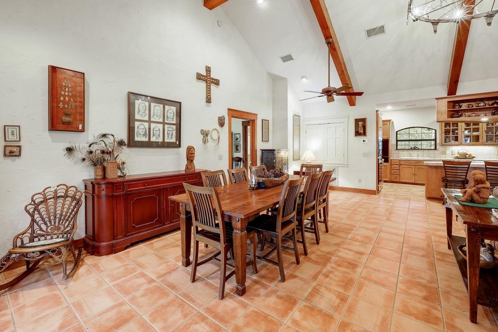 95 Augusta Dr, Wimberley, TX 78676