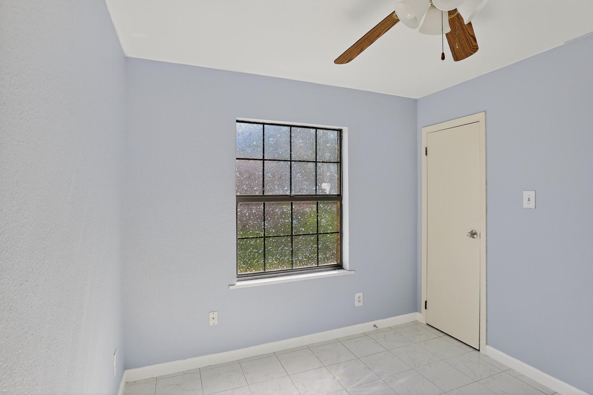 1308 Pendergrass St, Lockhart, TX 78644