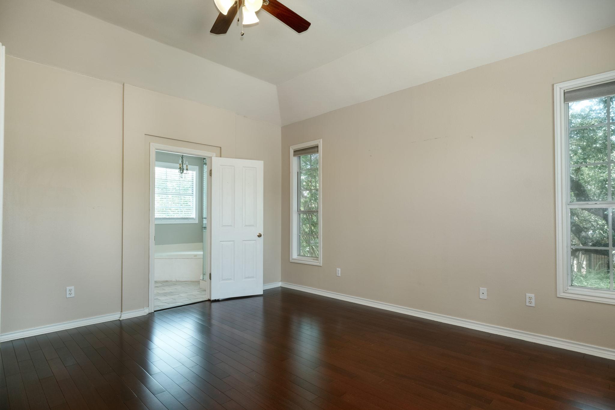 1629 CHESTERWOOD Cv, Austin, TX 78746