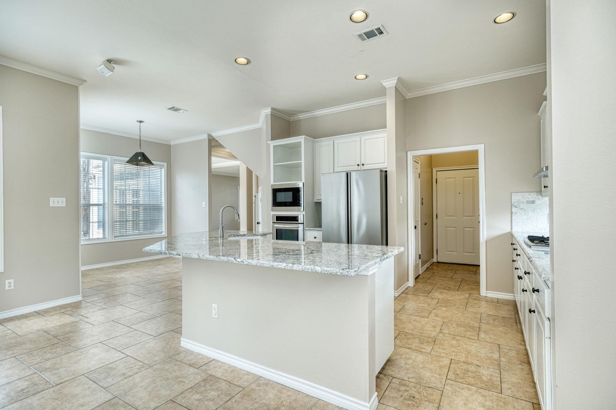 1629 CHESTERWOOD Cv, Austin, TX 78746