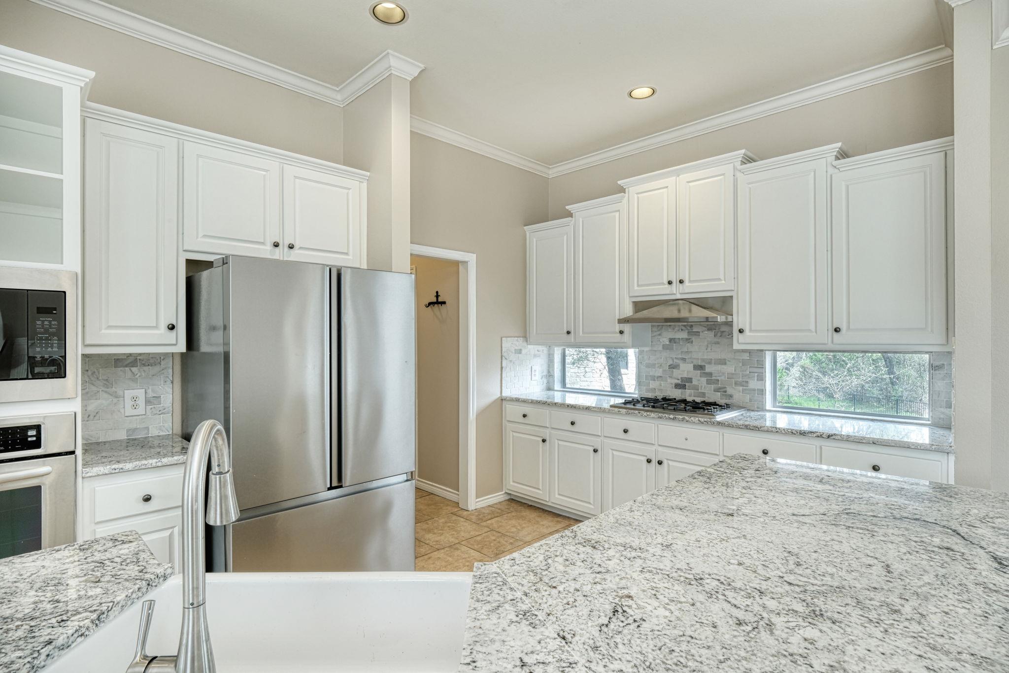 1629 CHESTERWOOD Cv, Austin, TX 78746
