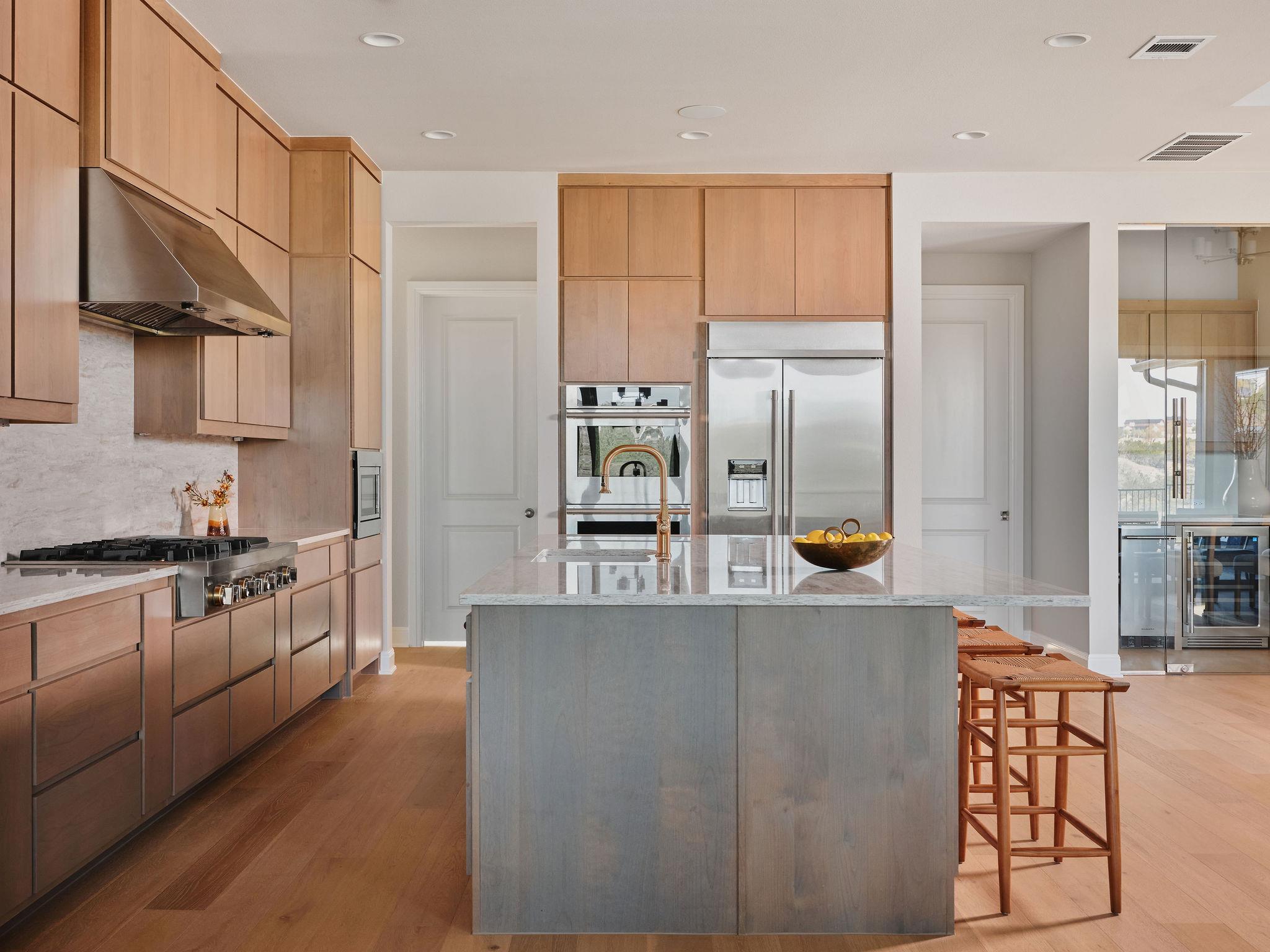 959 Flagtop Ct, Lakeway, TX 78738