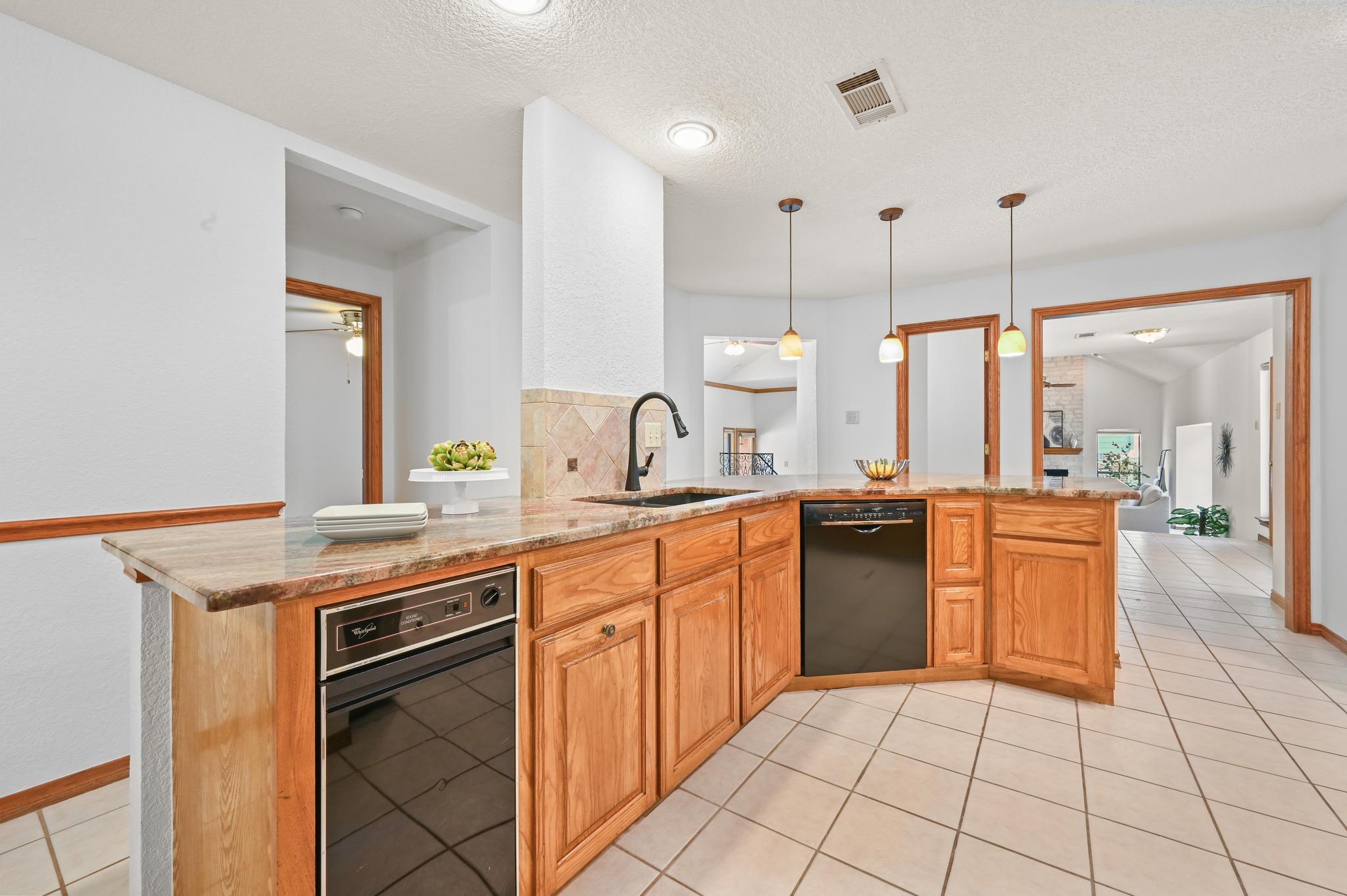 5714 Barker Ridge Dr, Austin, TX 78759