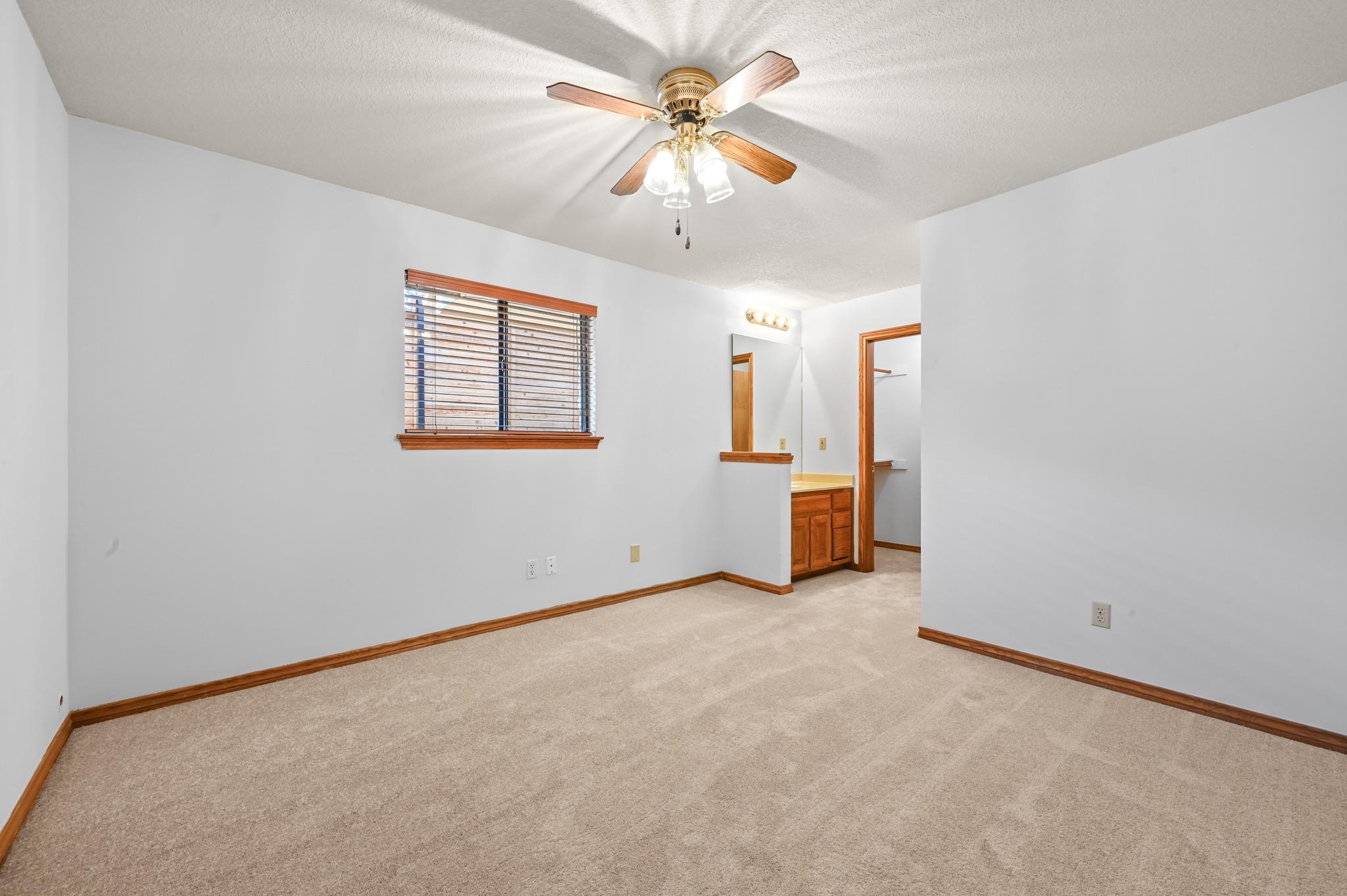 5714 Barker Ridge Dr, Austin, TX 78759