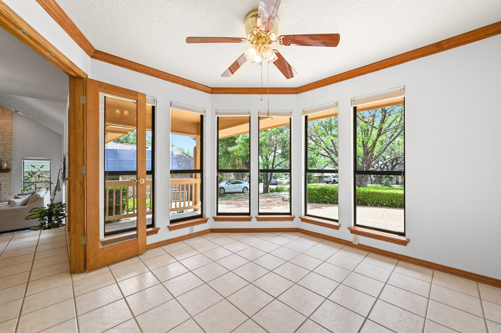 5714 Barker Ridge Dr, Austin, TX 78759