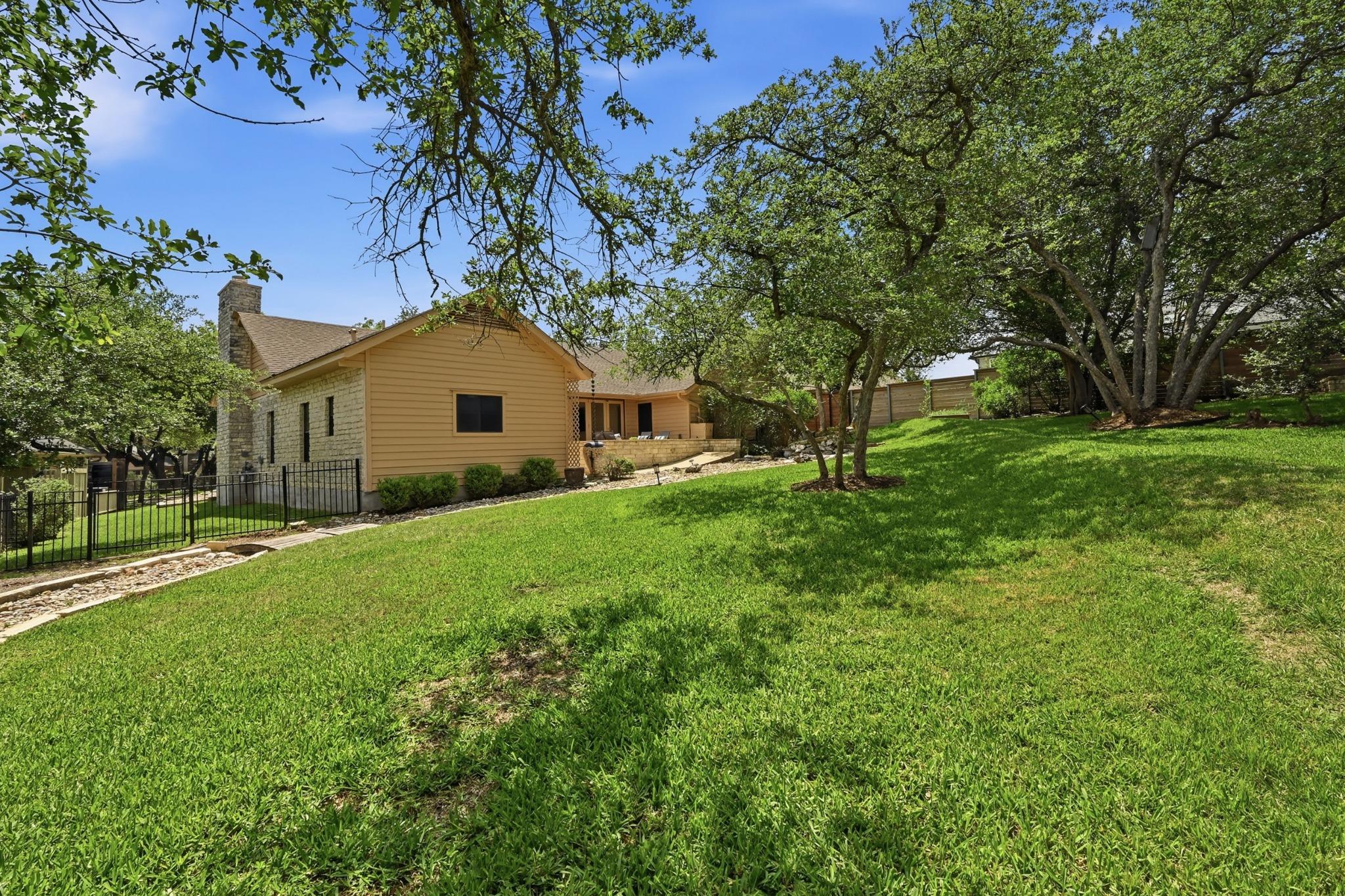 5714 Barker Ridge Dr, Austin, TX 78759