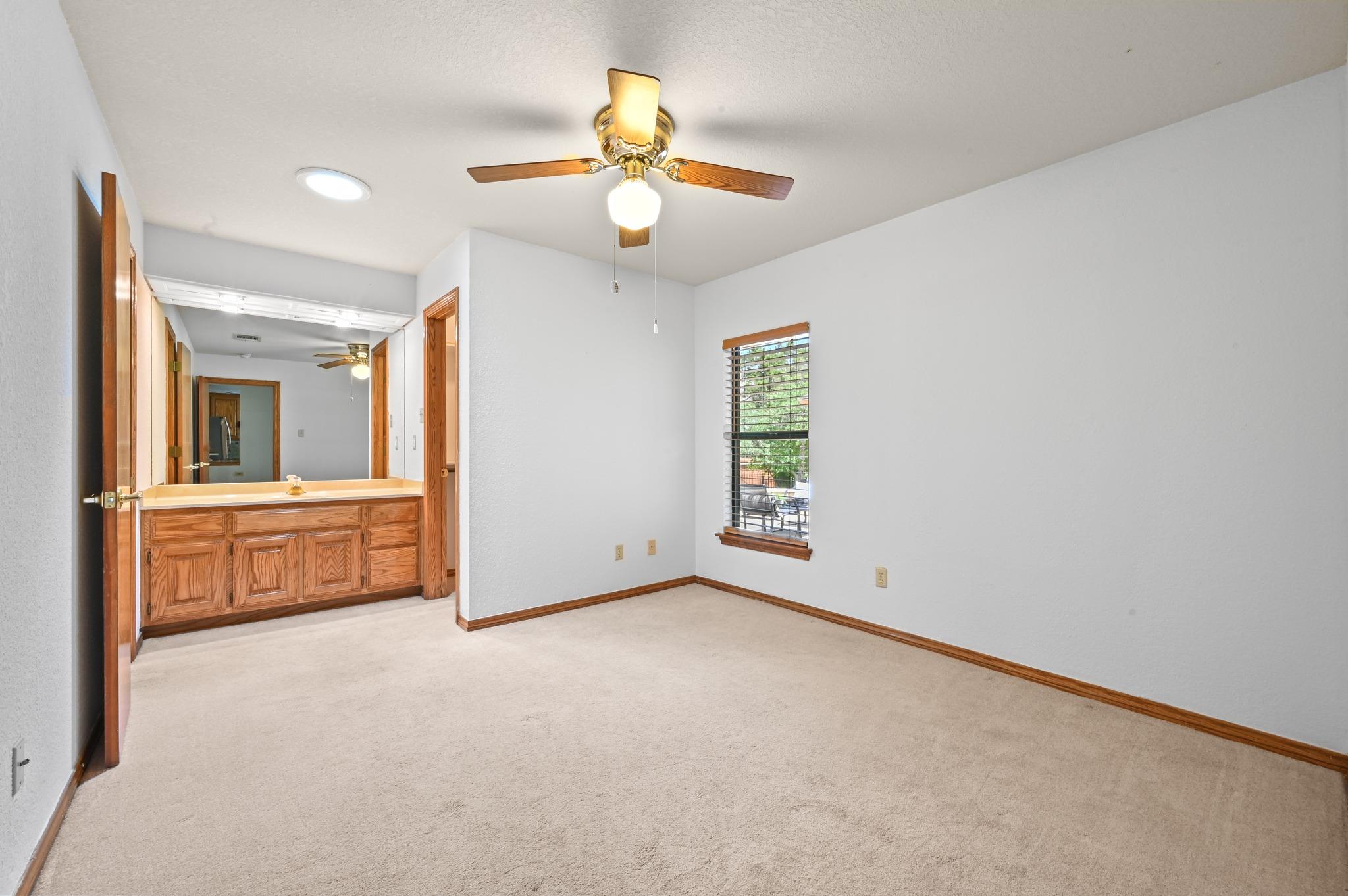 5714 Barker Ridge Dr, Austin, TX 78759