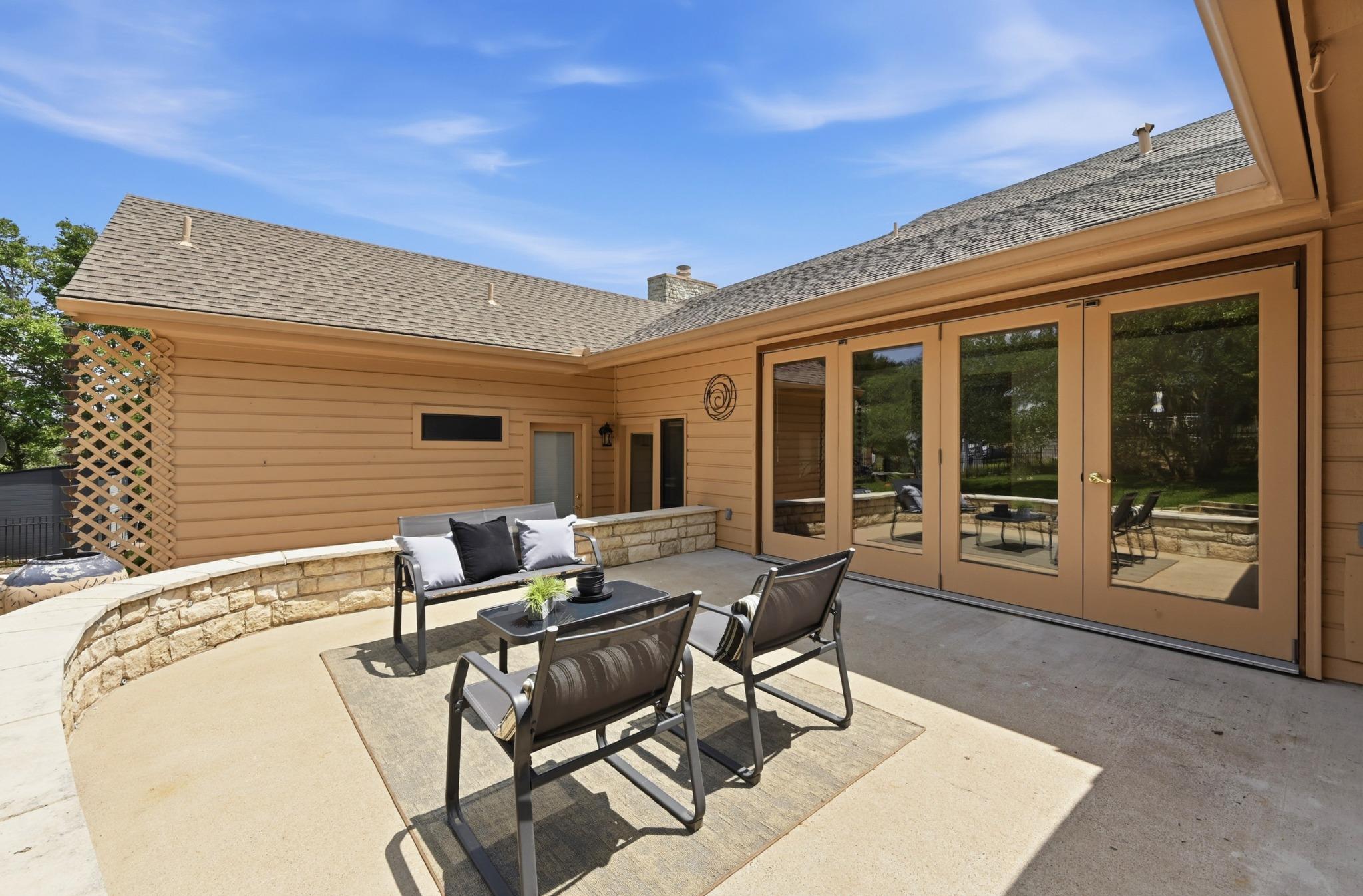 5714 Barker Ridge Dr, Austin, TX 78759