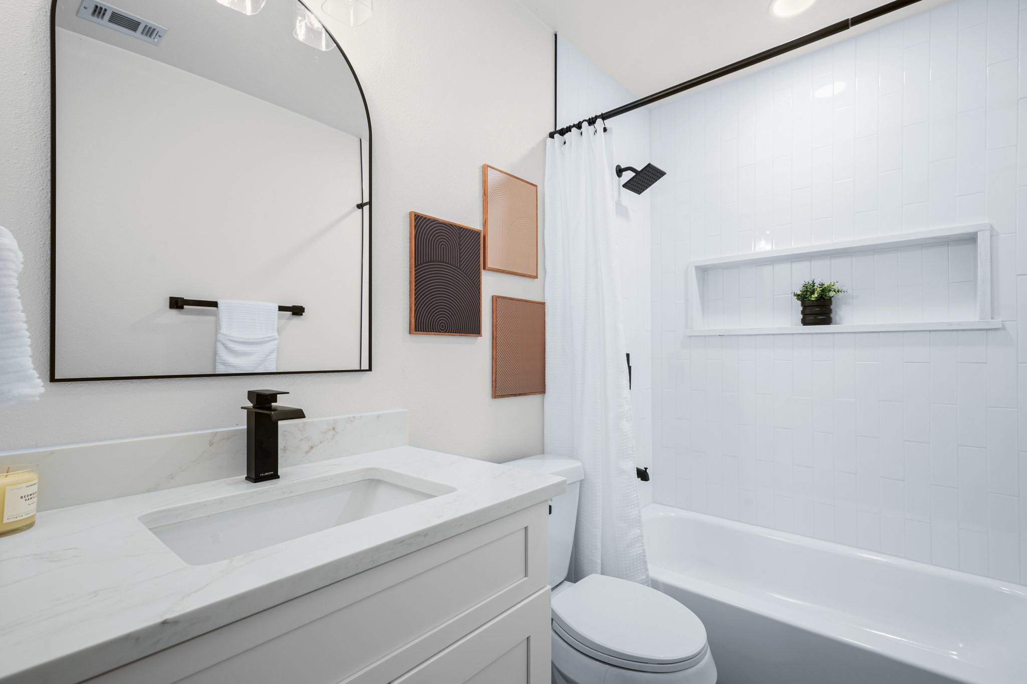 17901 Narsitin Ln, Pflugerville, TX 78660