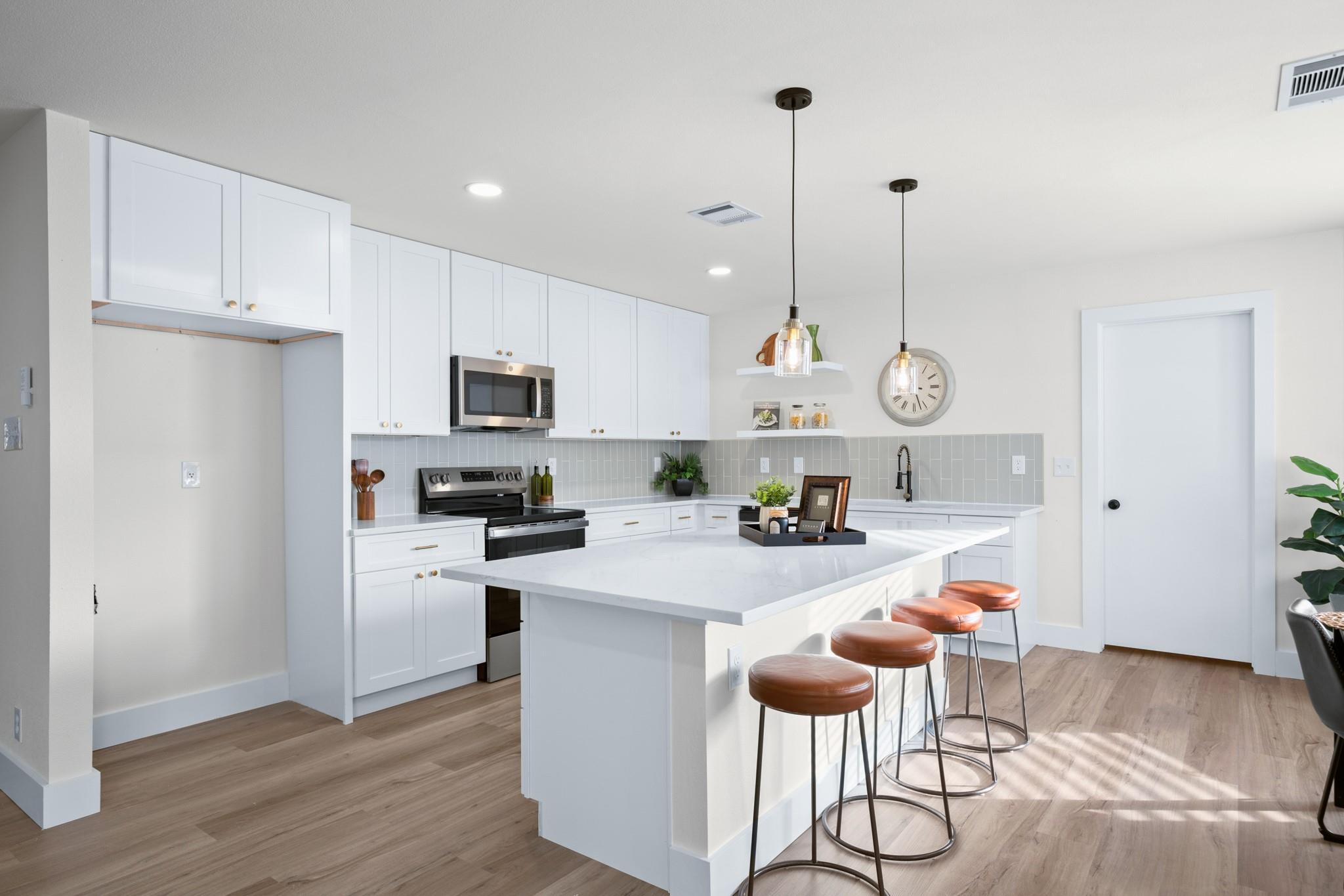 17901 Narsitin Ln, Pflugerville, TX 78660