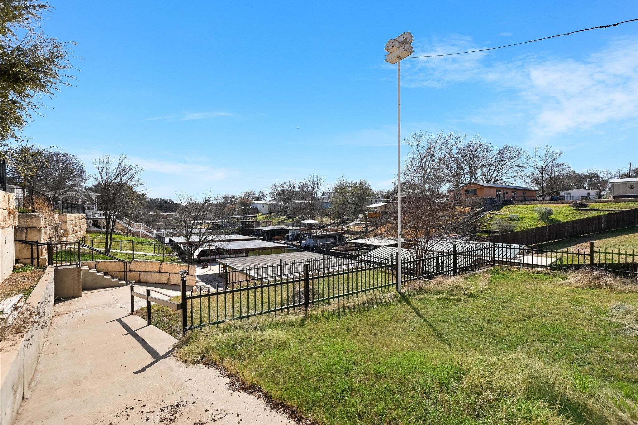 100 Highline Cutoff, Kingsland, TX 78639