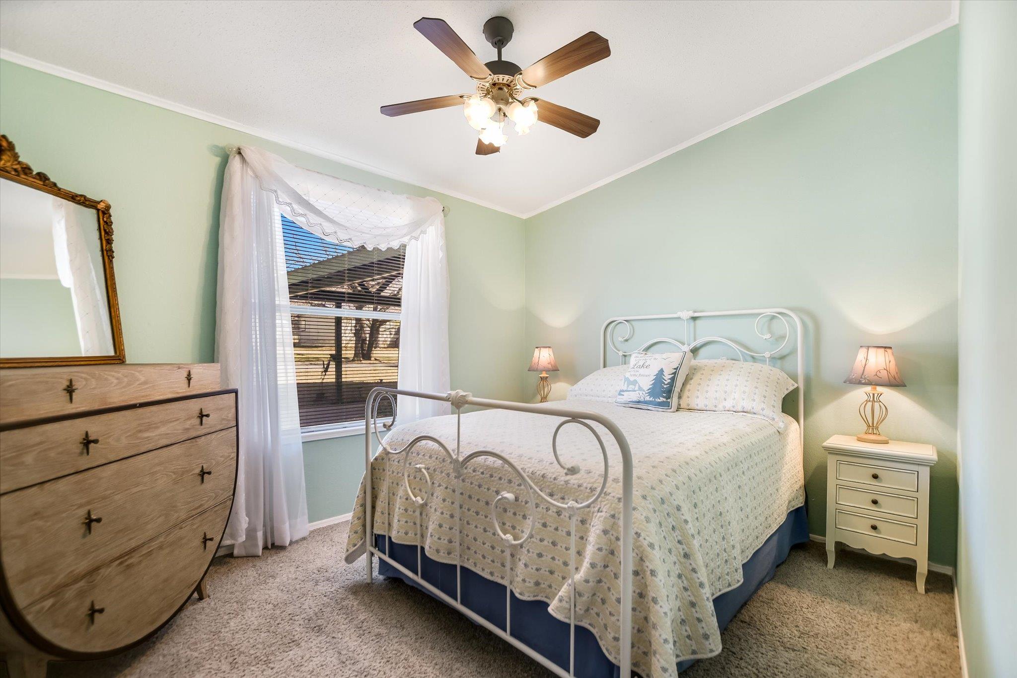 100 Highline Cutoff, Kingsland, TX 78639