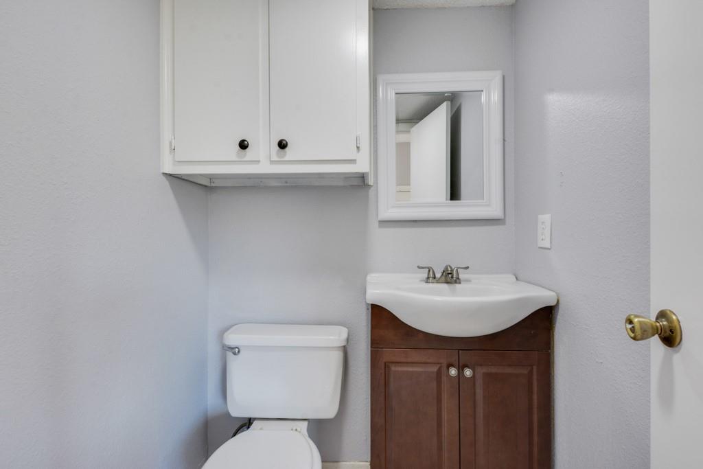 6020 Westcreek Dr # B, Austin, TX 78749
