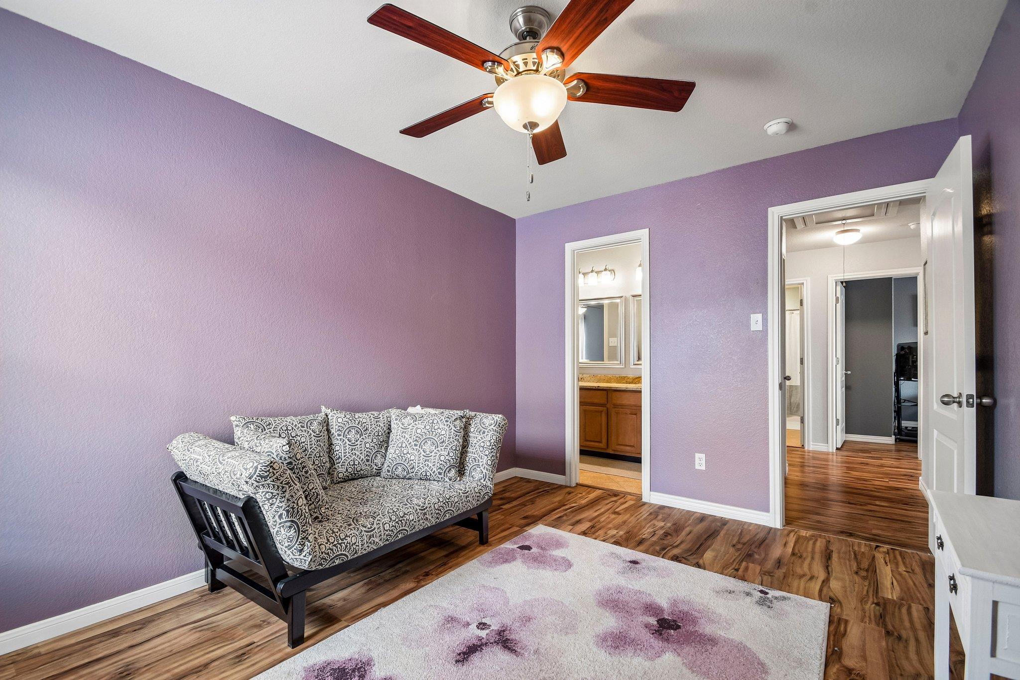 913 Hyde Park Dr, Round Rock, TX 78665