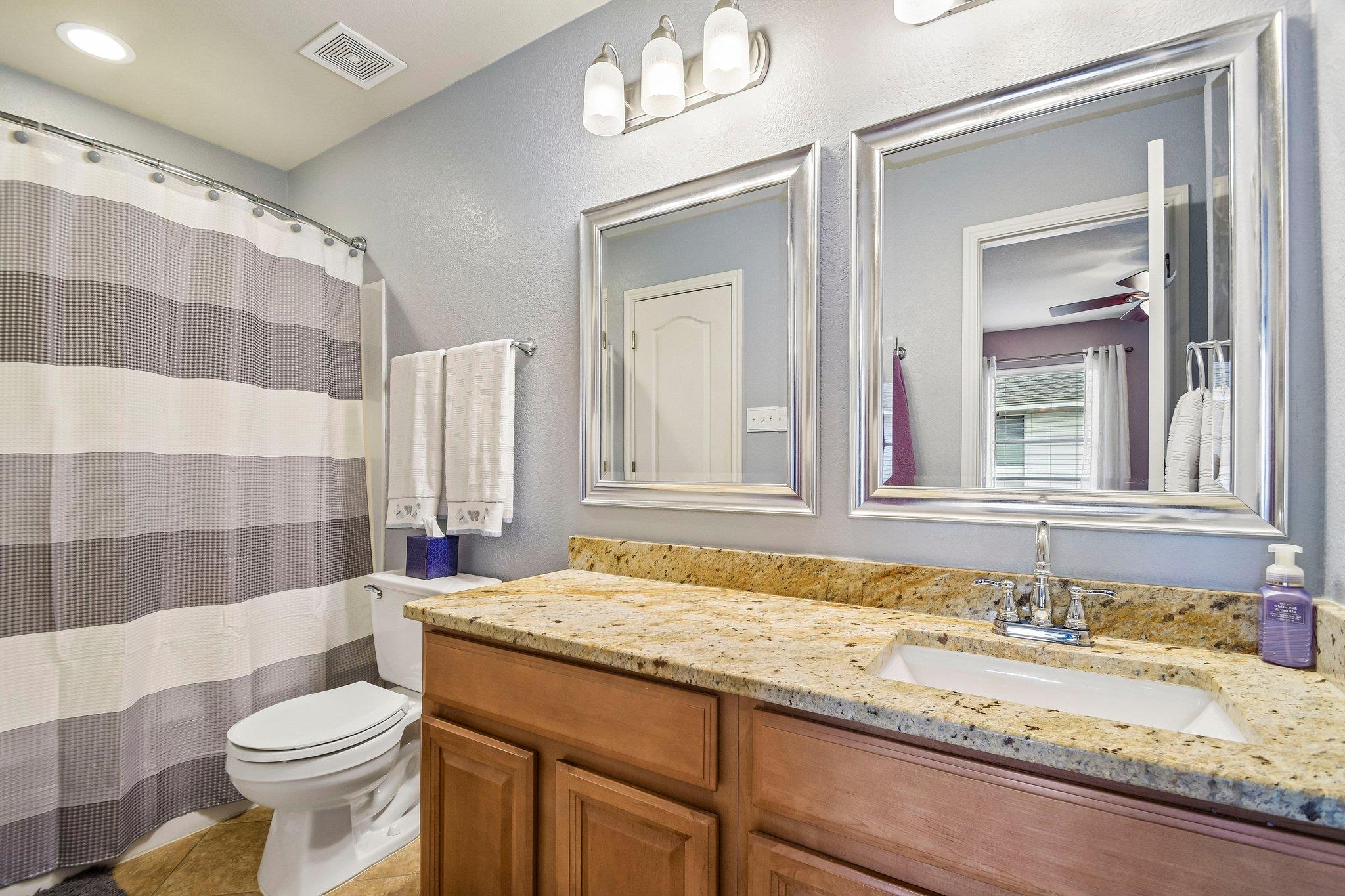 913 Hyde Park Dr, Round Rock, TX 78665