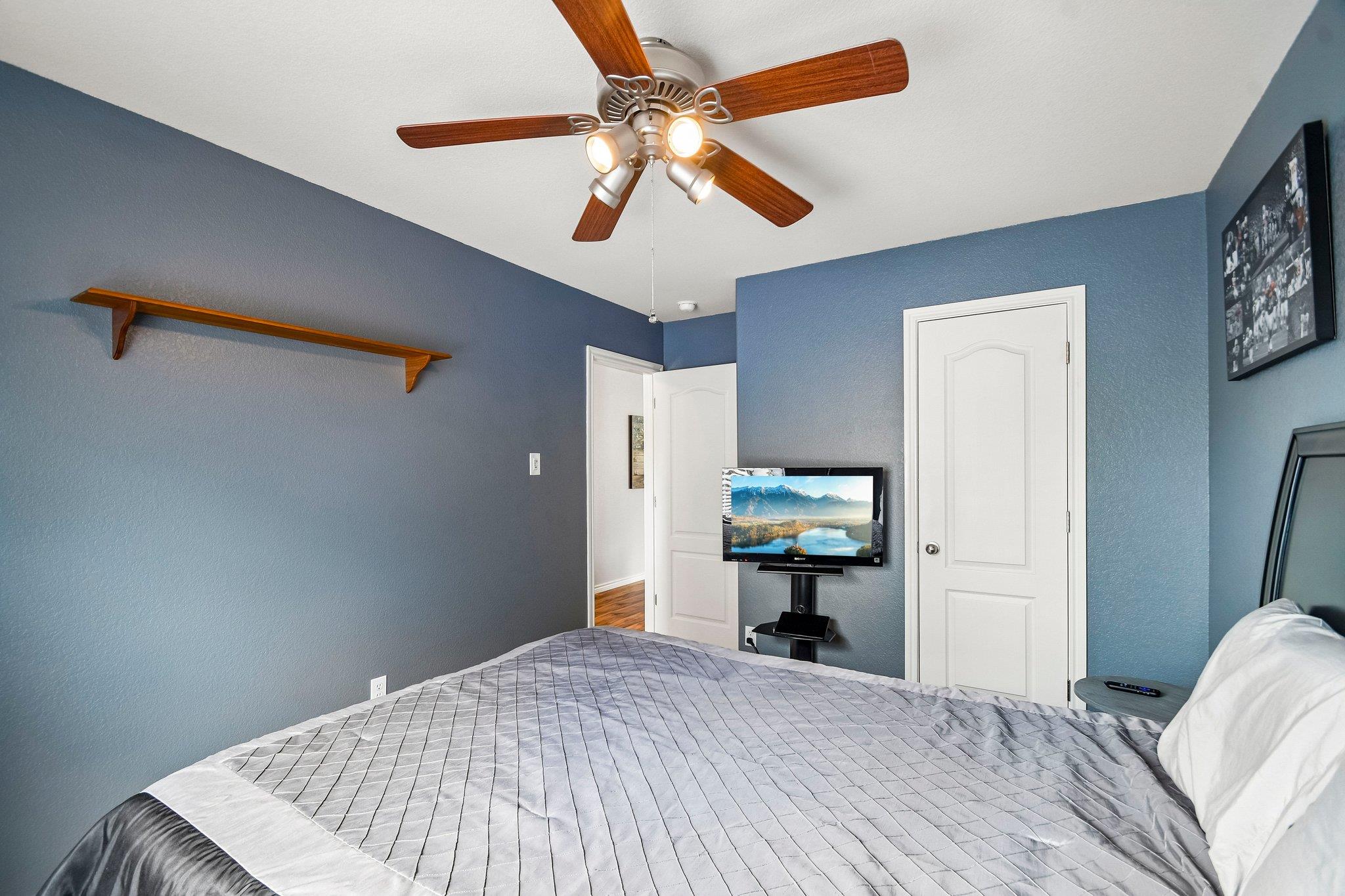 913 Hyde Park Dr, Round Rock, TX 78665