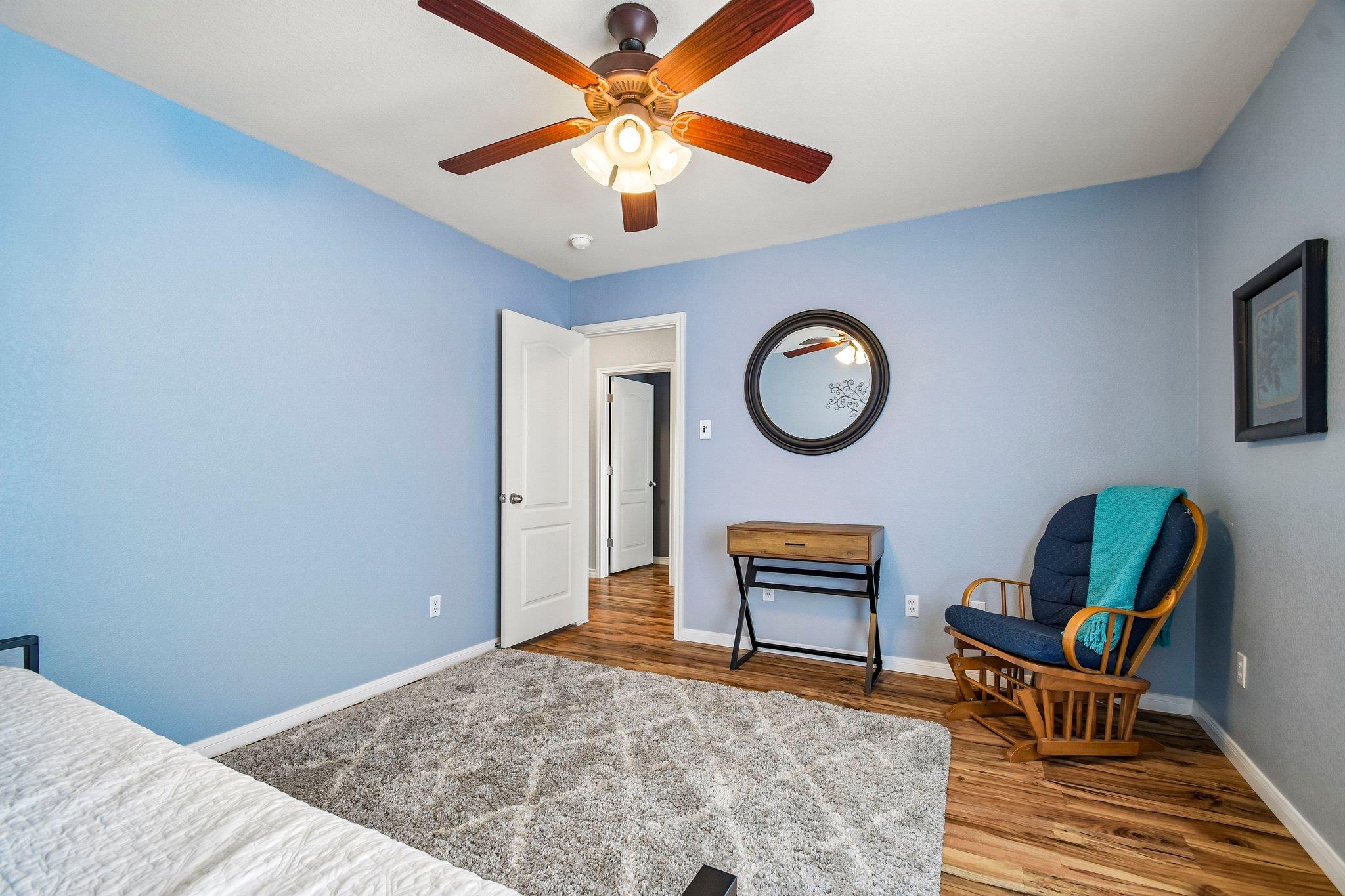 913 Hyde Park Dr, Round Rock, TX 78665